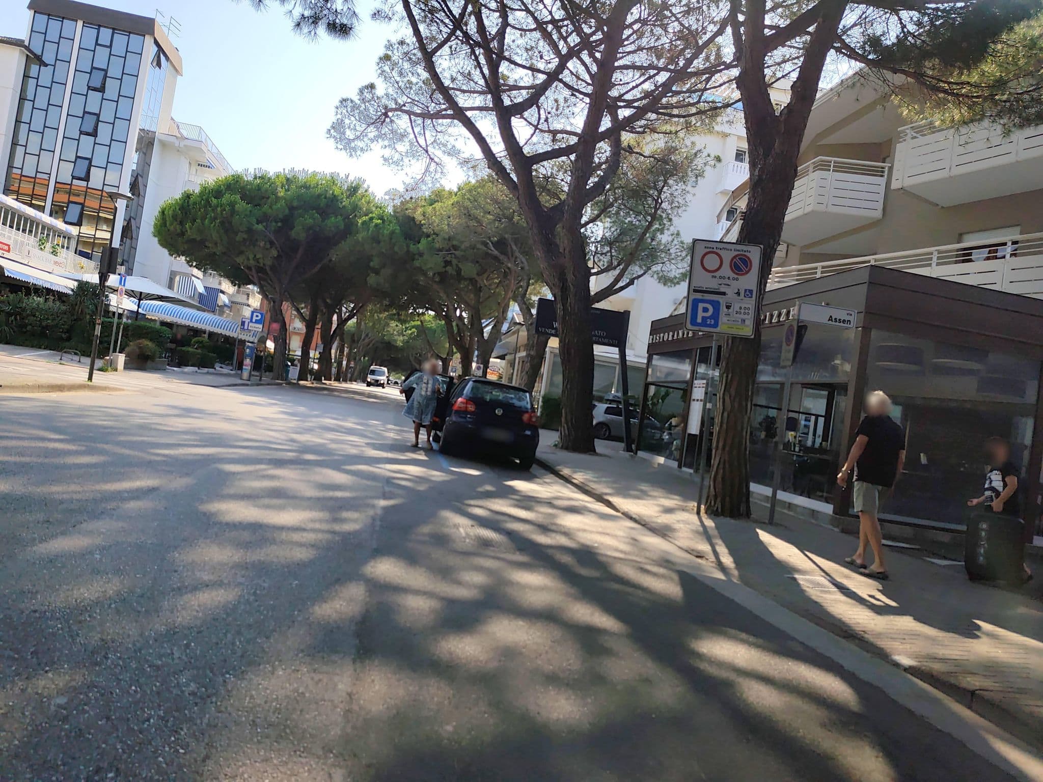 Street view near Agentura Walterigato, Lido di Jesolo