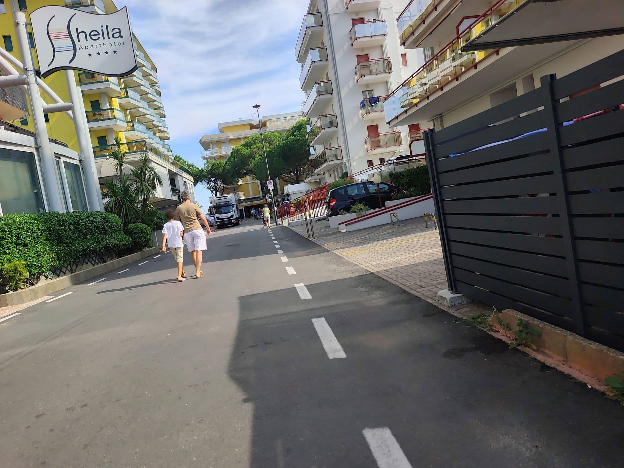 Street view near Aparthotel Sheila, Lido di Jesolo — © Duro (CC BY-SA · Mapillary)