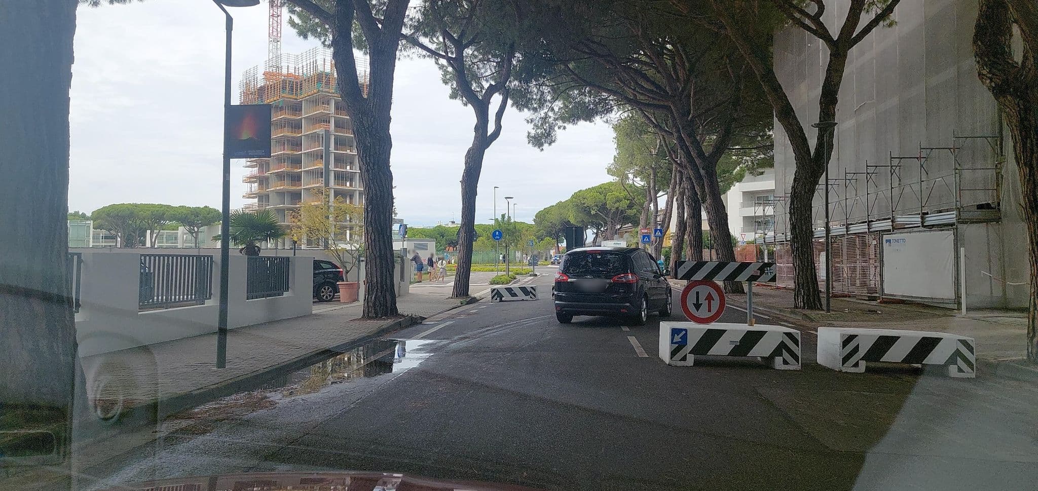 Street view near Gambrinius, Lido di Jesolo