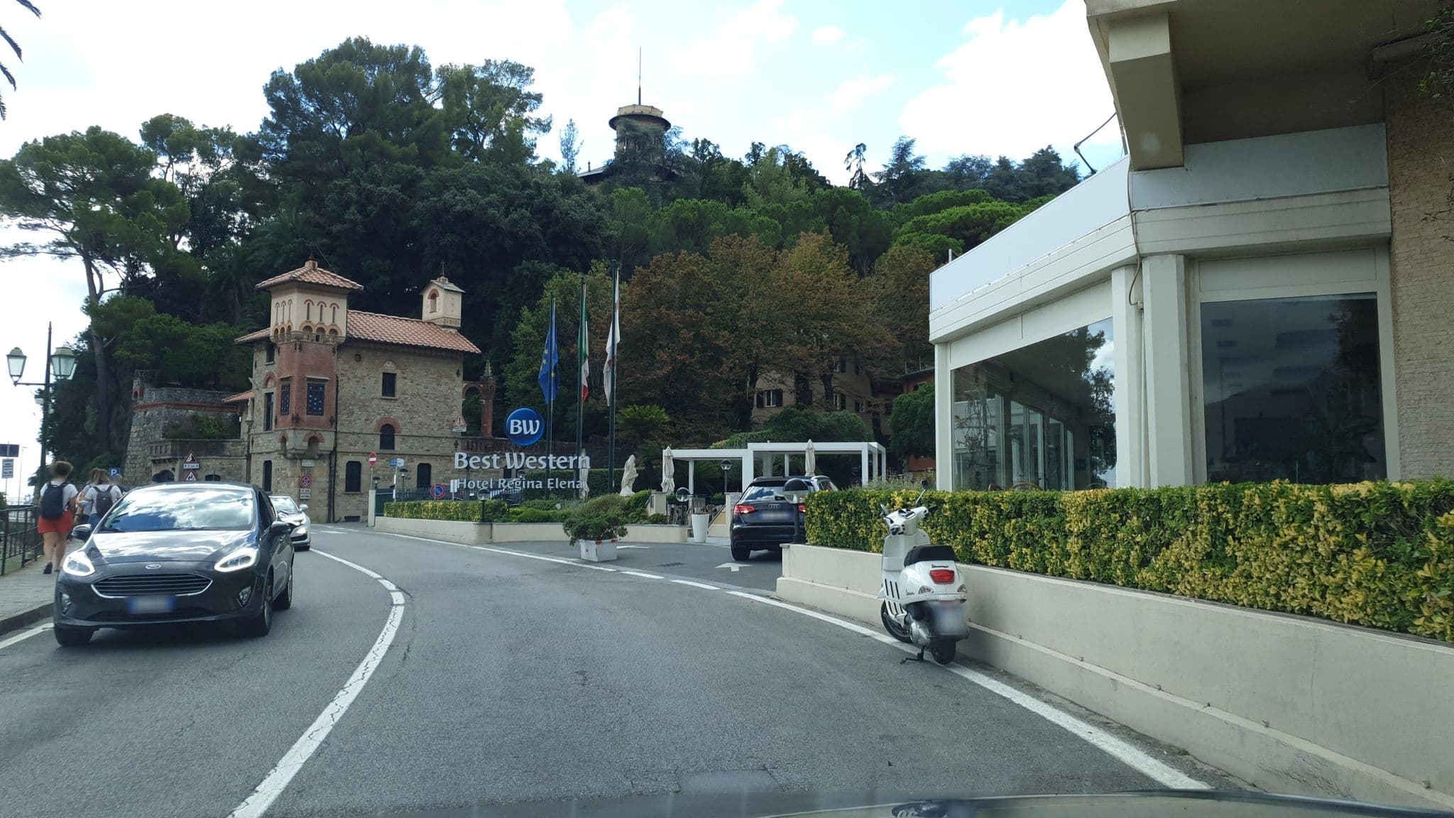 Street view near Hotel Regina Elena, Santa Margherita Ligure — © jopparn (CC BY-SA · Mapillary)