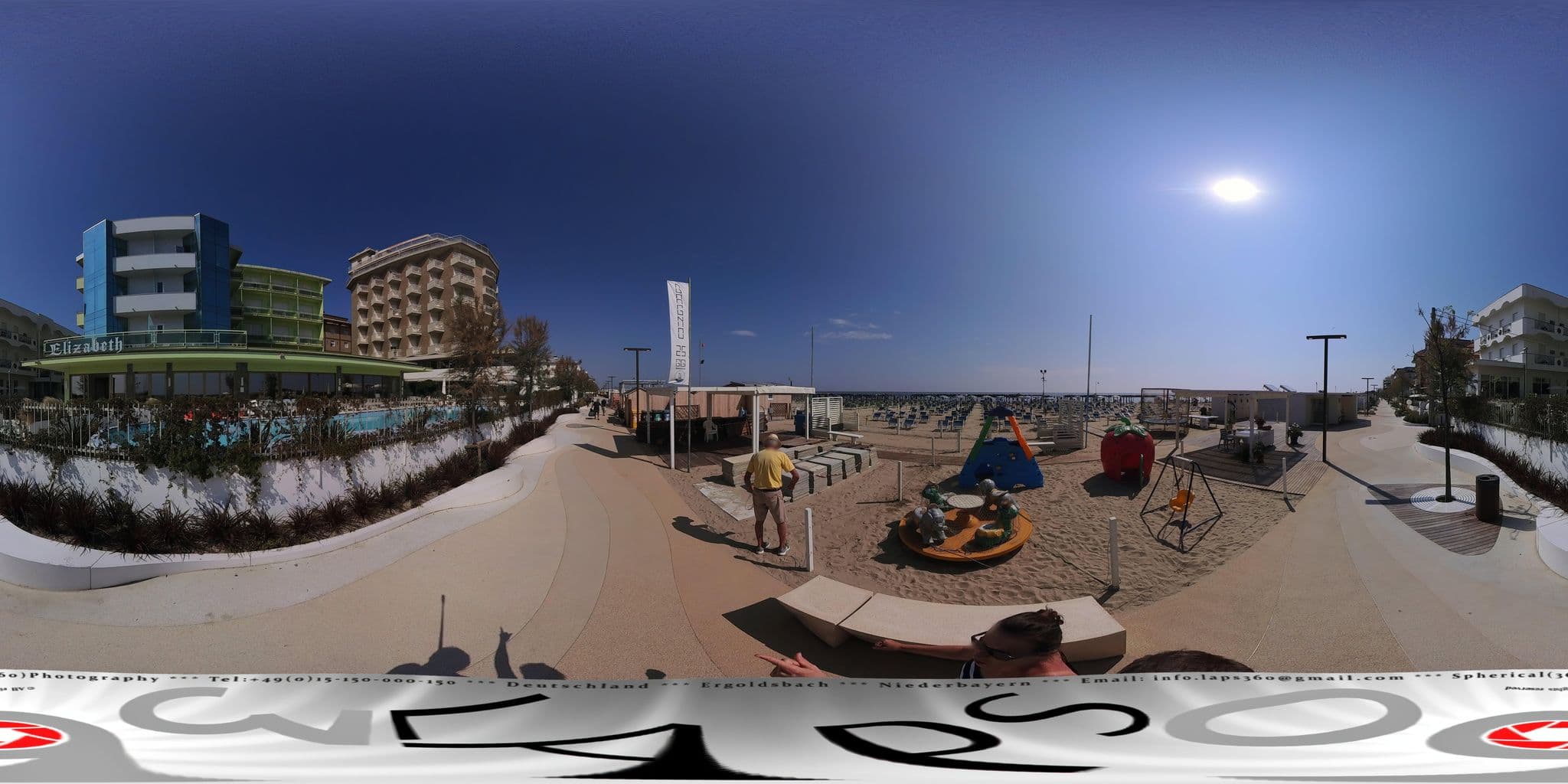 Street view near Hotel Elizabeth, Bellaria-Igea Marina