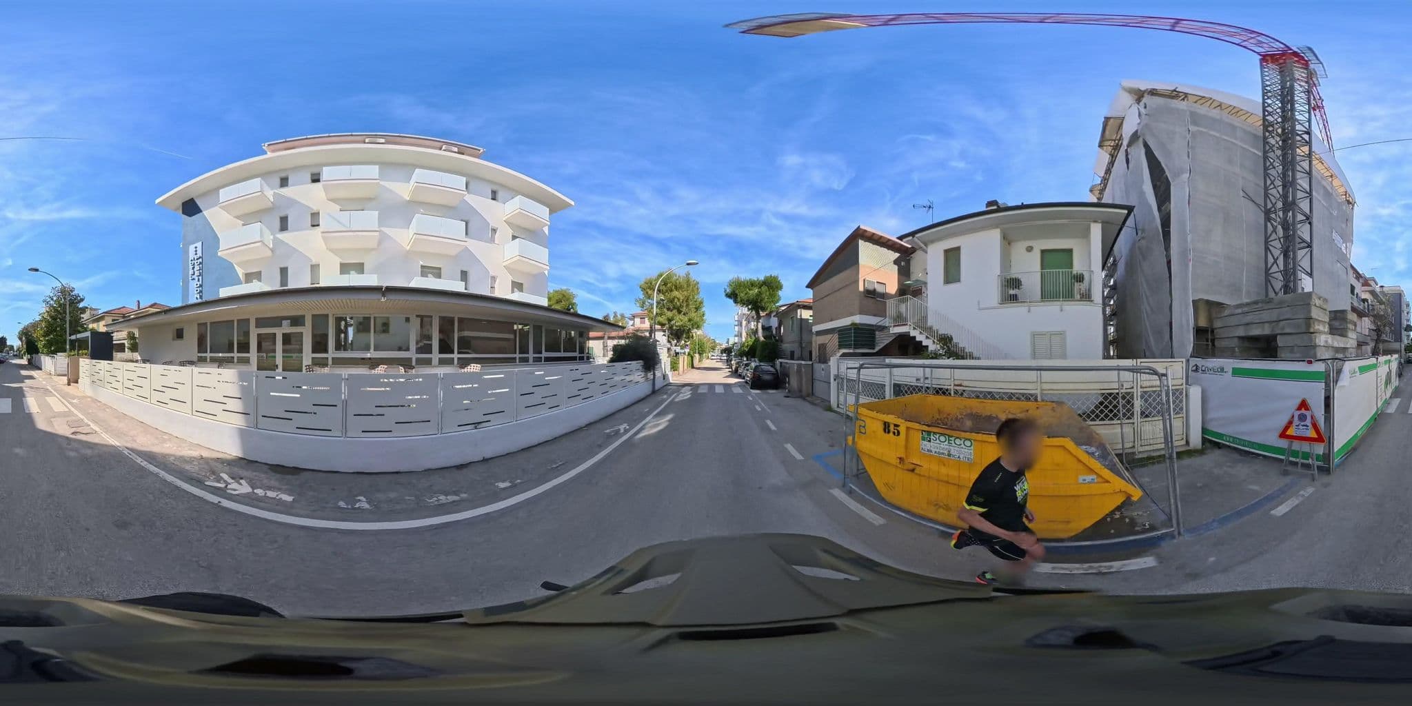 Street view near Hotel Nettuno, Martinsicuro — © maloss34 (CC BY-SA · Mapillary)