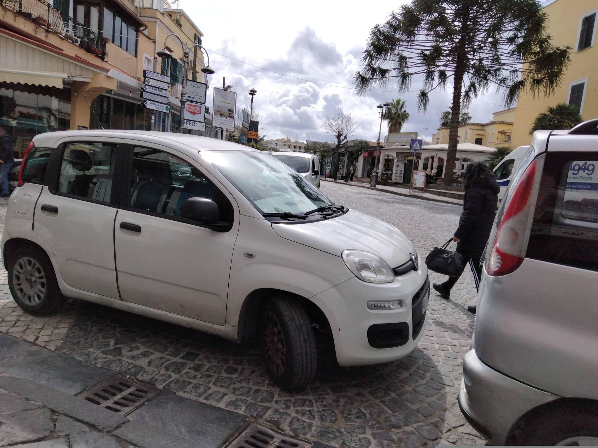 Street view near Villa Maria, Ischia — © mircozorzo (CC BY-SA · Mapillary)