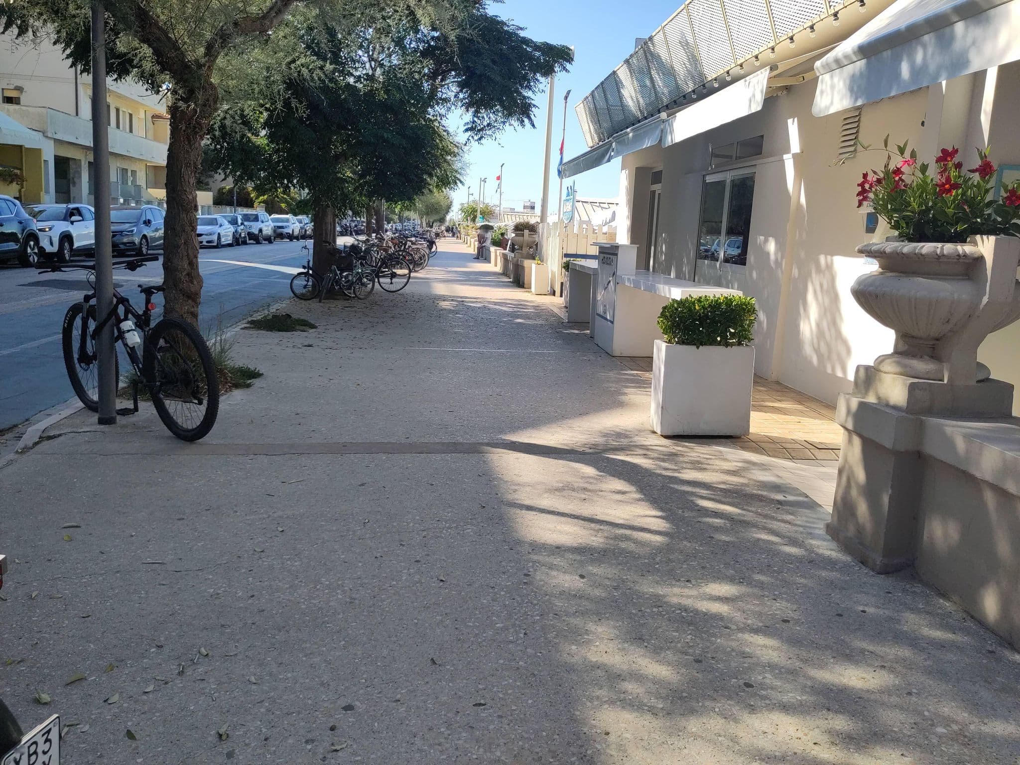 Street view near Hotel de la Ville, Senigallia — © marcuscalabresus (CC BY-SA · Mapillary)