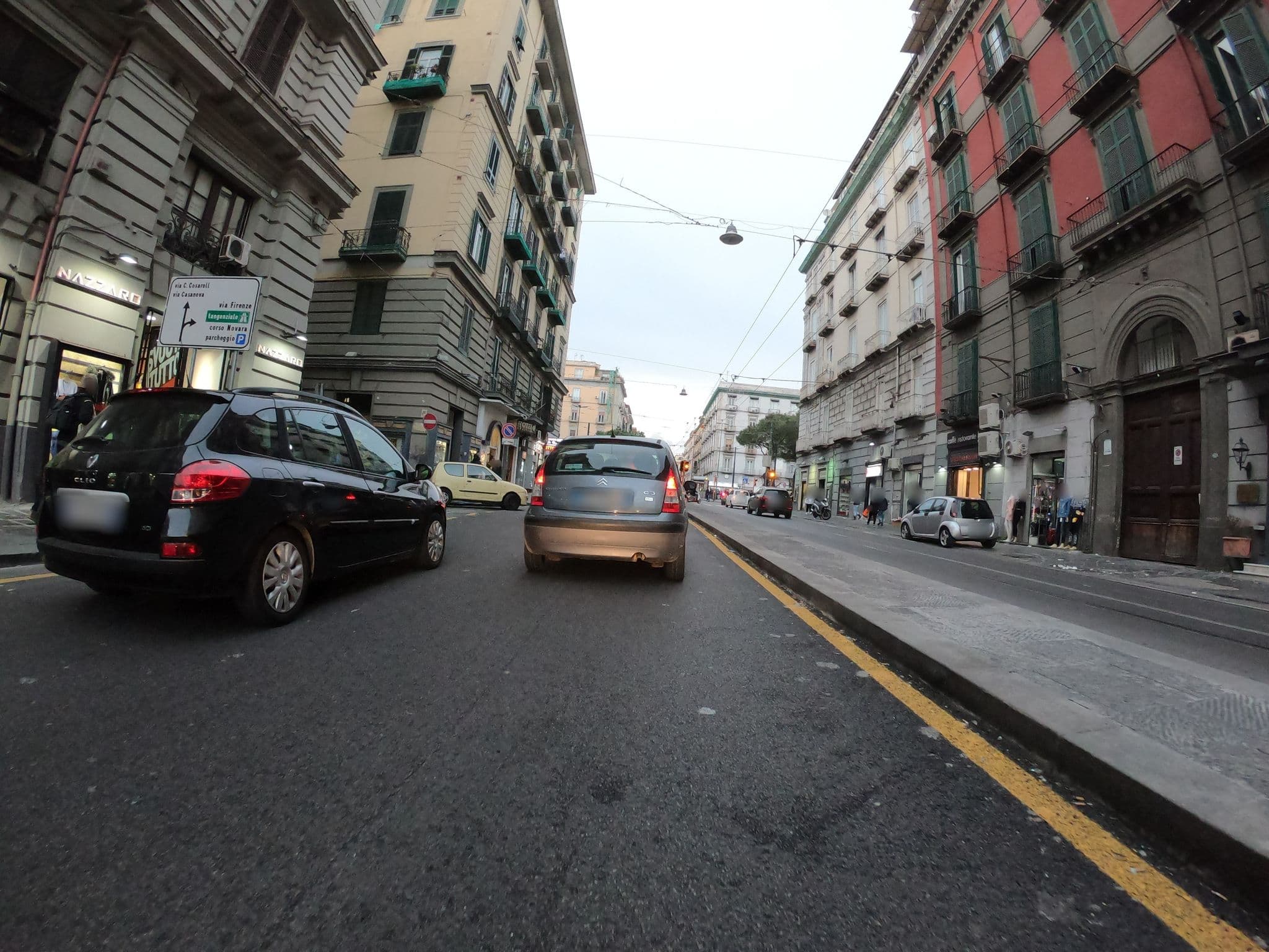 Street view near B&B Hotel Napoli, Naples — © richlv (CC BY-SA · Mapillary)