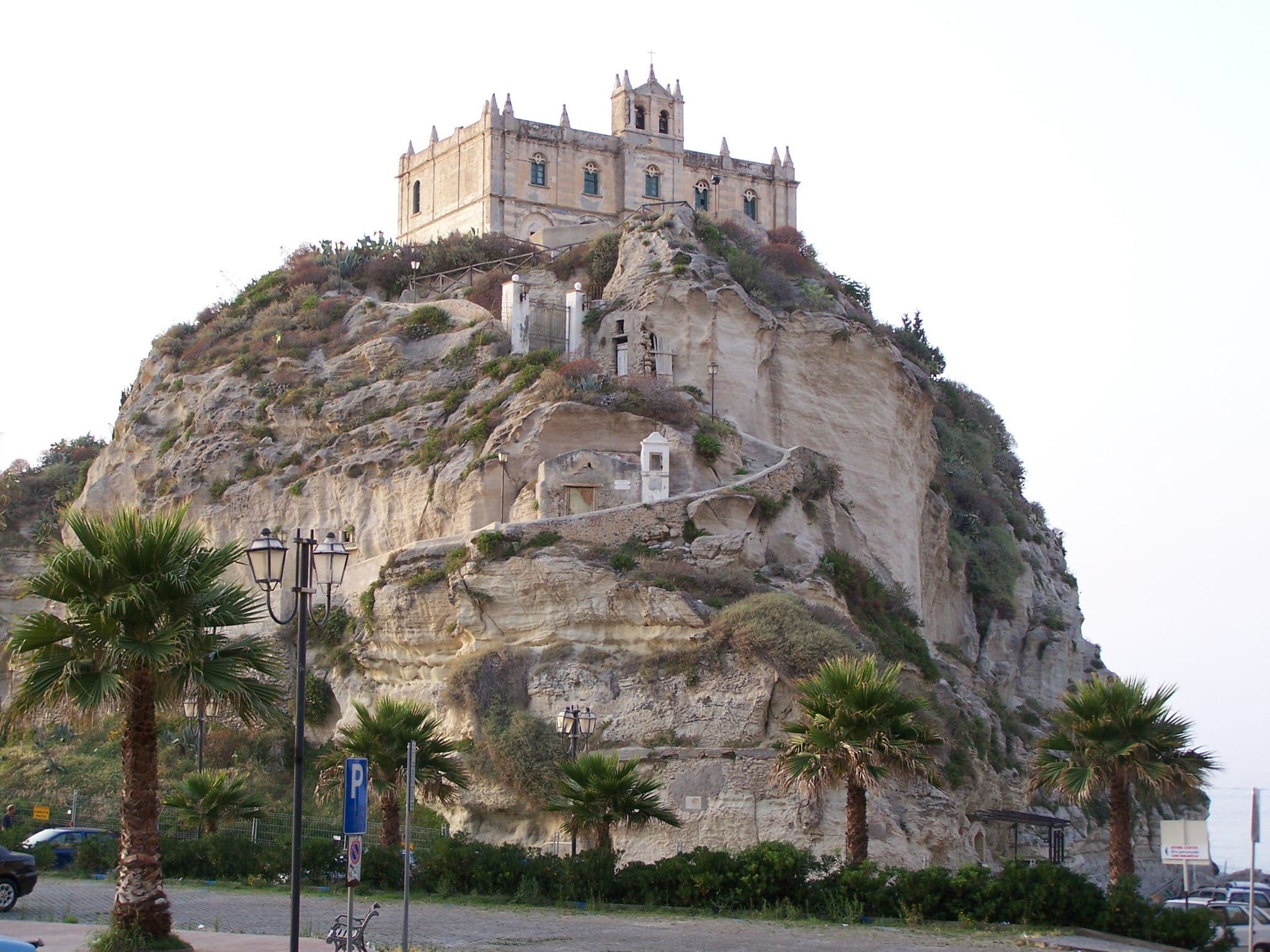 Street view near Mare Grande, Tropea — © vadviragok (CC BY-SA · Mapillary)