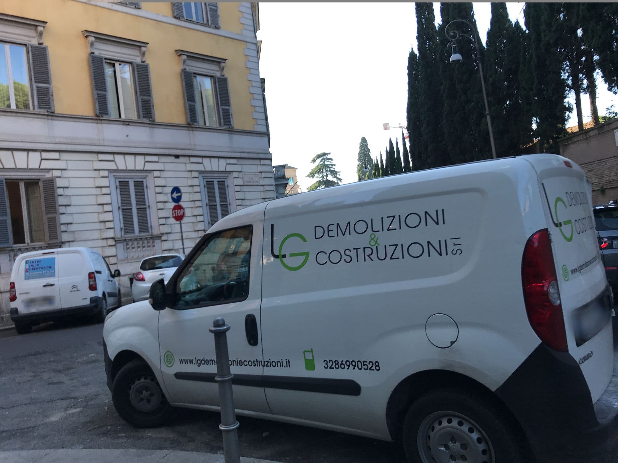 Street view near Hotel Sofitel Roma Villa Borghese, Ludovisi — © miguel_andrade (CC BY-SA · Mapillary)