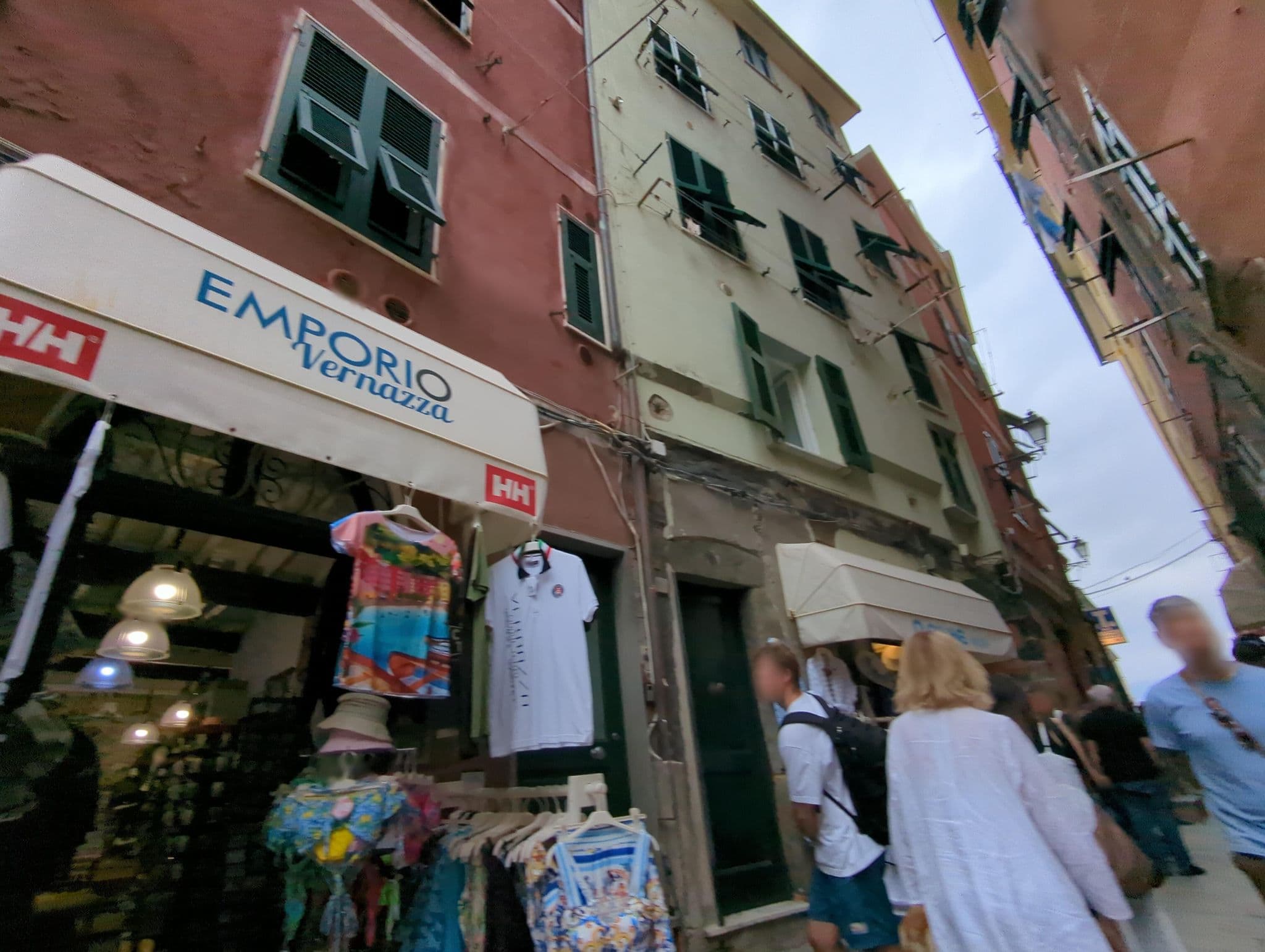 Street view near Hotel albergo Barbara, Monterosso al Mare — © ente (CC BY-SA · Mapillary)