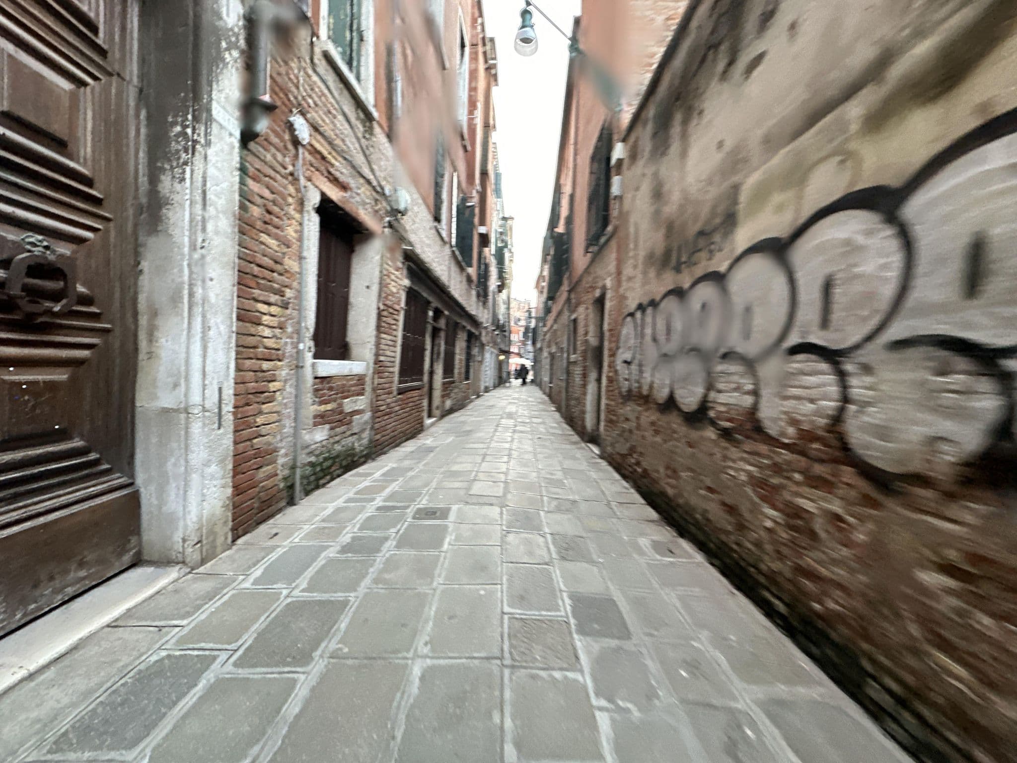 Street view near Oltre Il Giardino, Venice