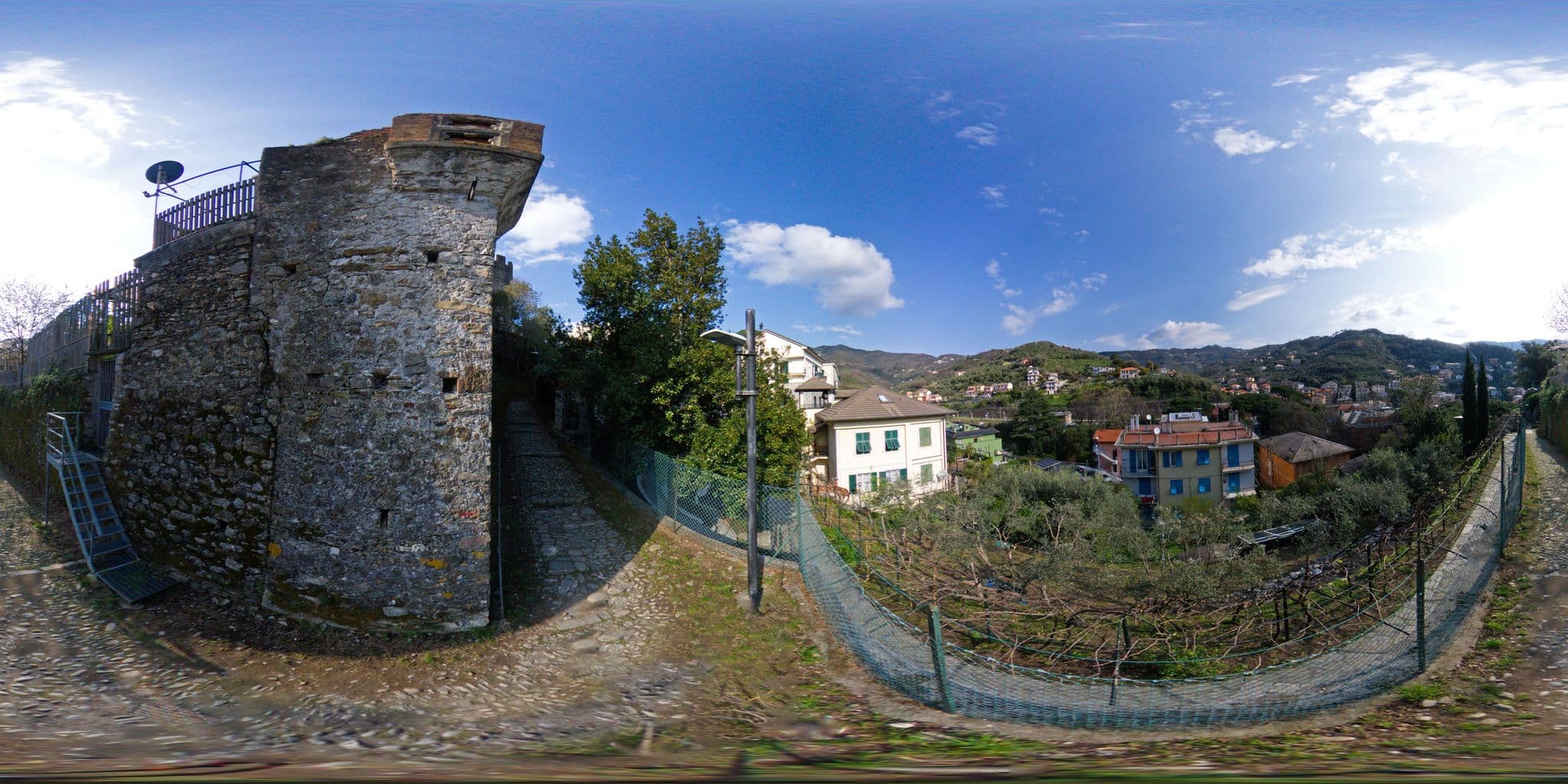 Street view near Villa Edera, Moneglia — © AllWays360 (CC BY-SA · Mapillary)
