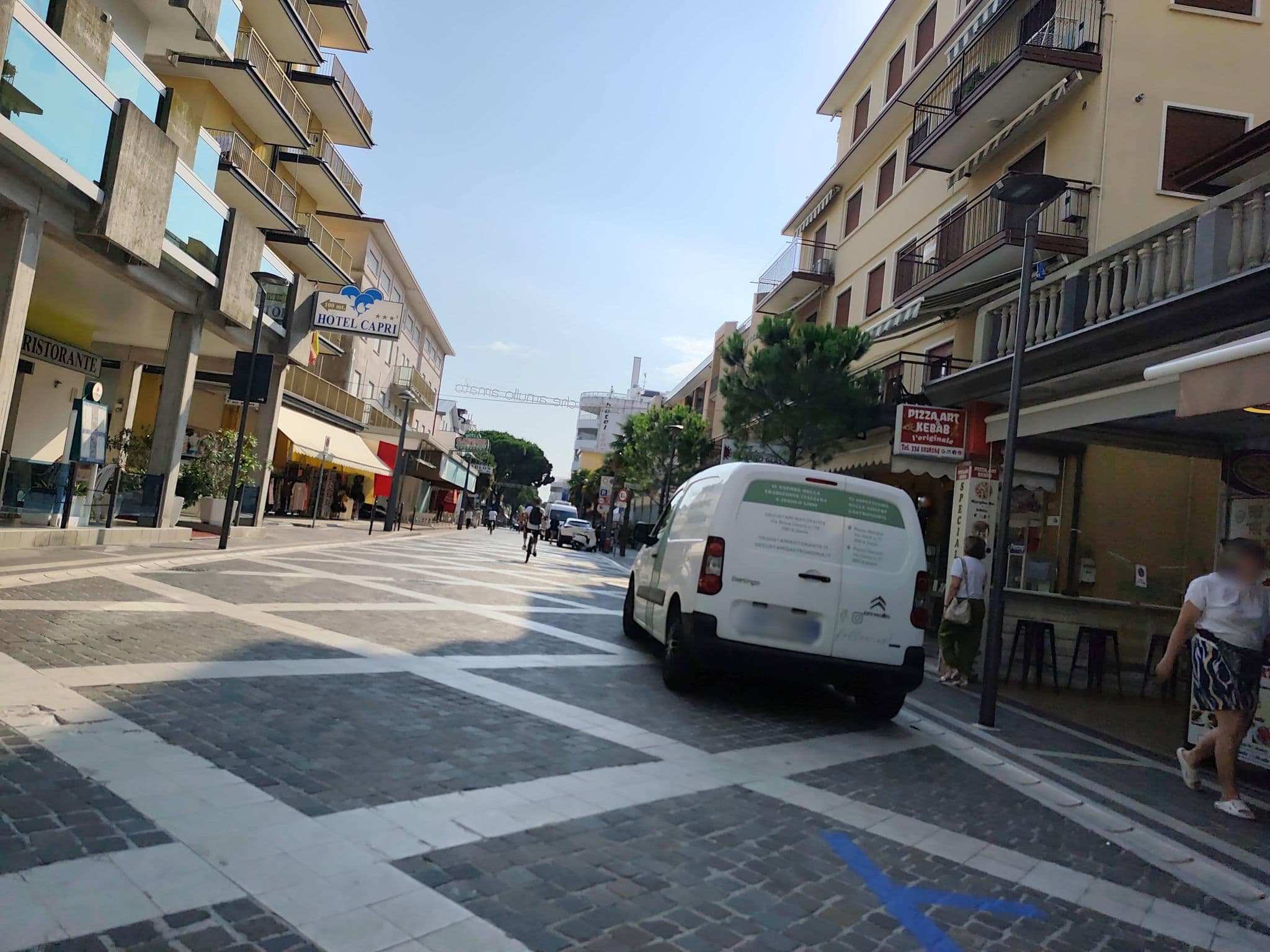 Street view near Italia, Lido di Jesolo