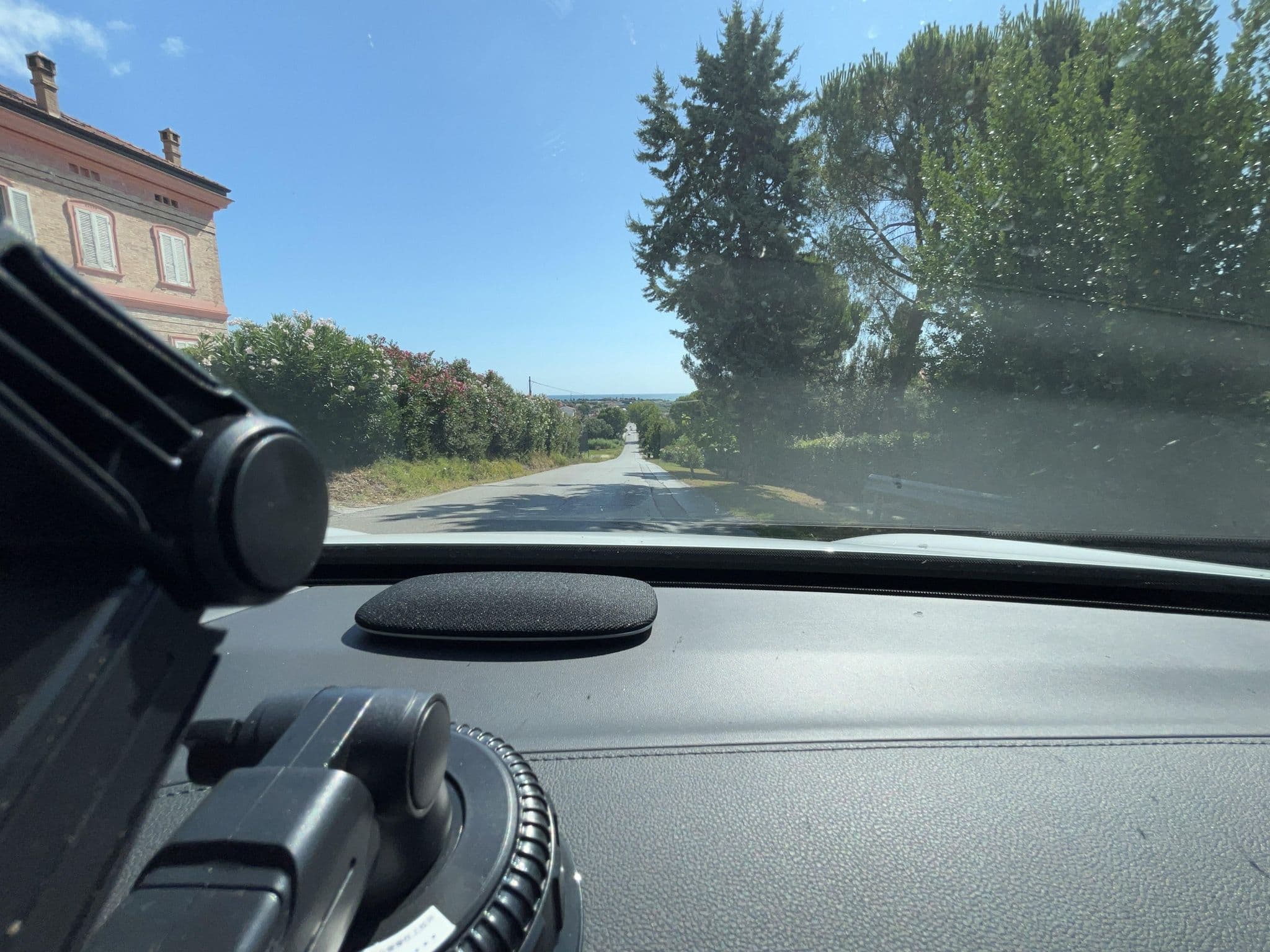 Street view near Villa Livia, Porto San Giorgio — © lin_wang (CC BY-SA · Mapillary)
