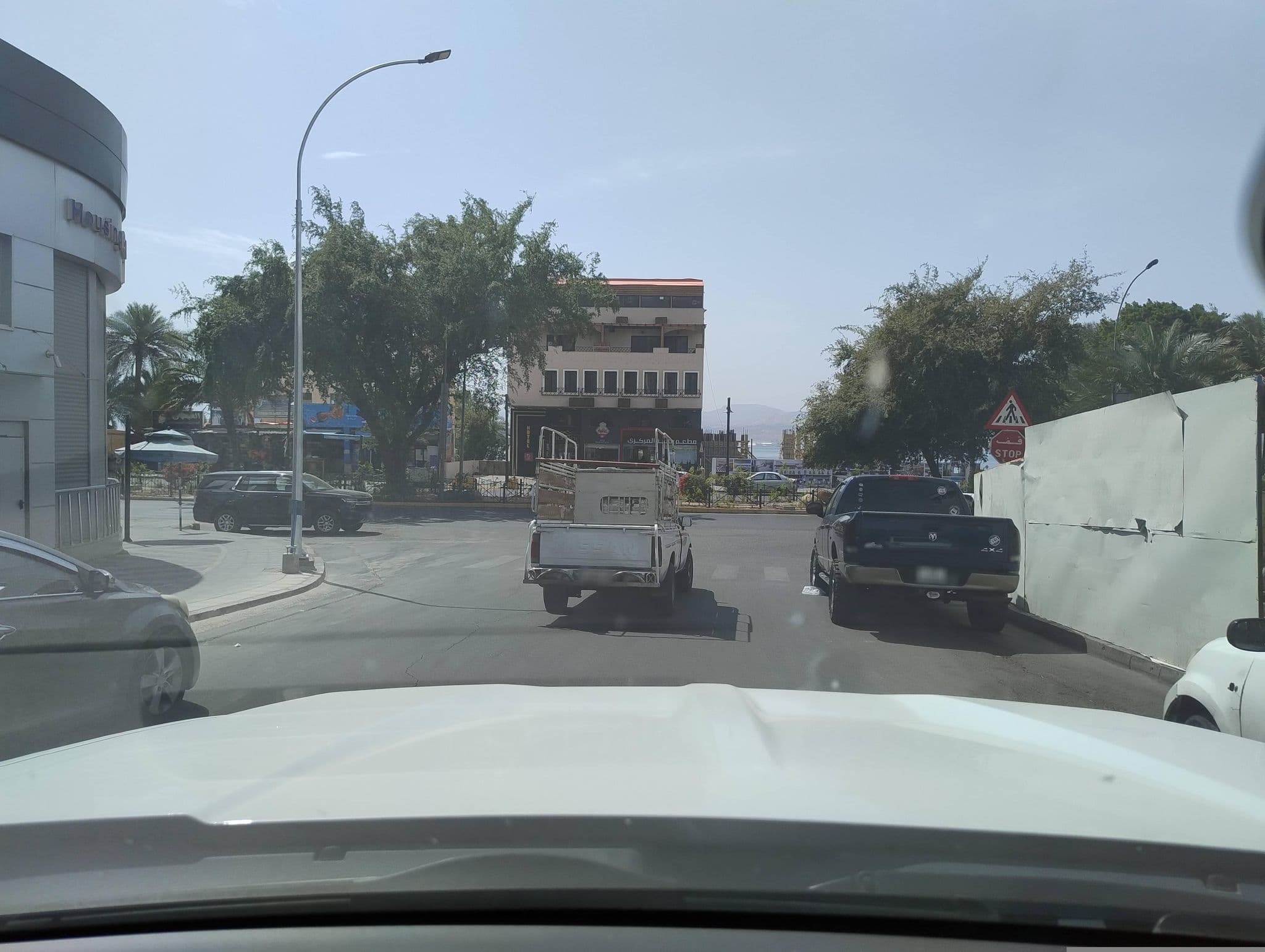 Street view near Beach Hotel, Aqaba — © omarnewdrive (CC BY-SA · Mapillary)