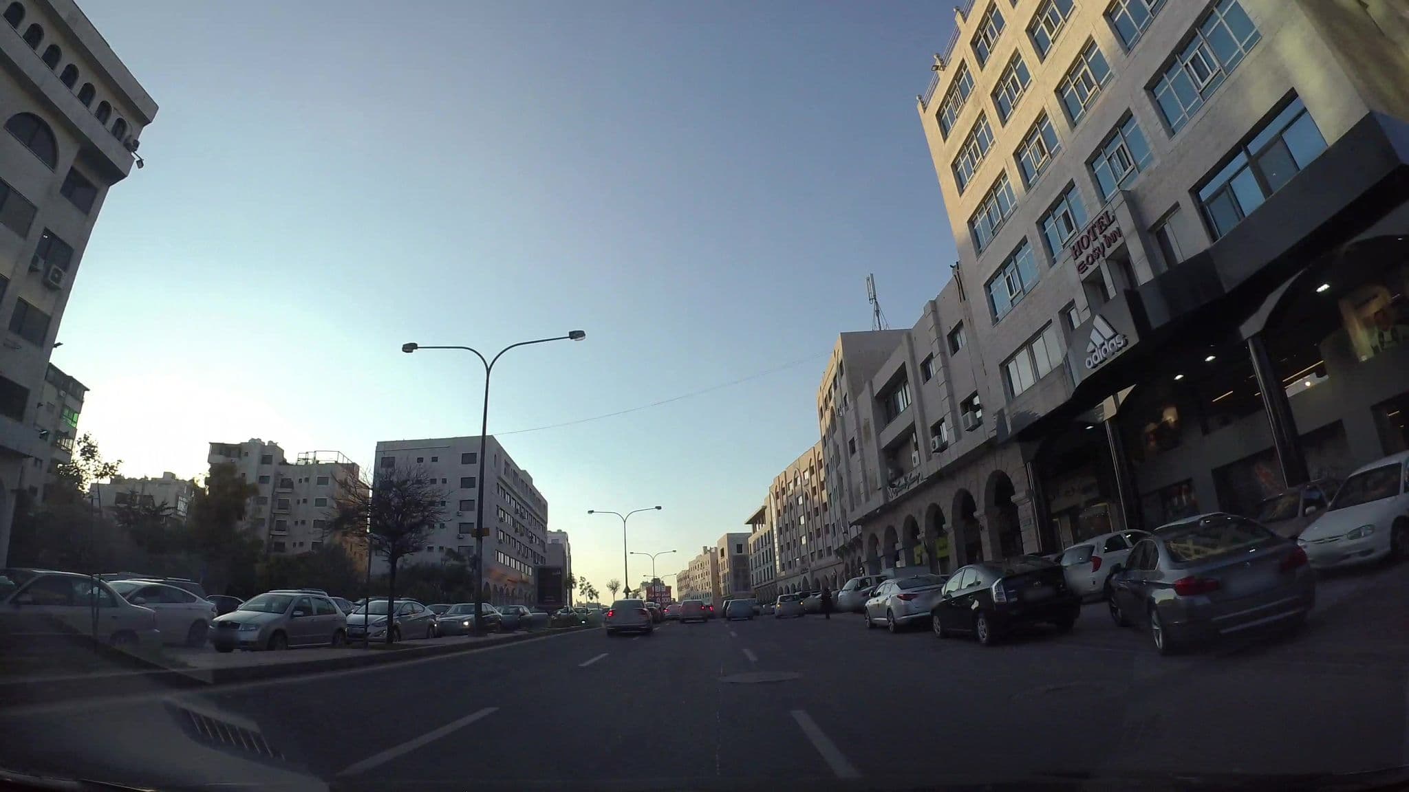 Street view near Easy Inn, Al Jubayhah — © kaart_1 (CC BY-SA · Mapillary)