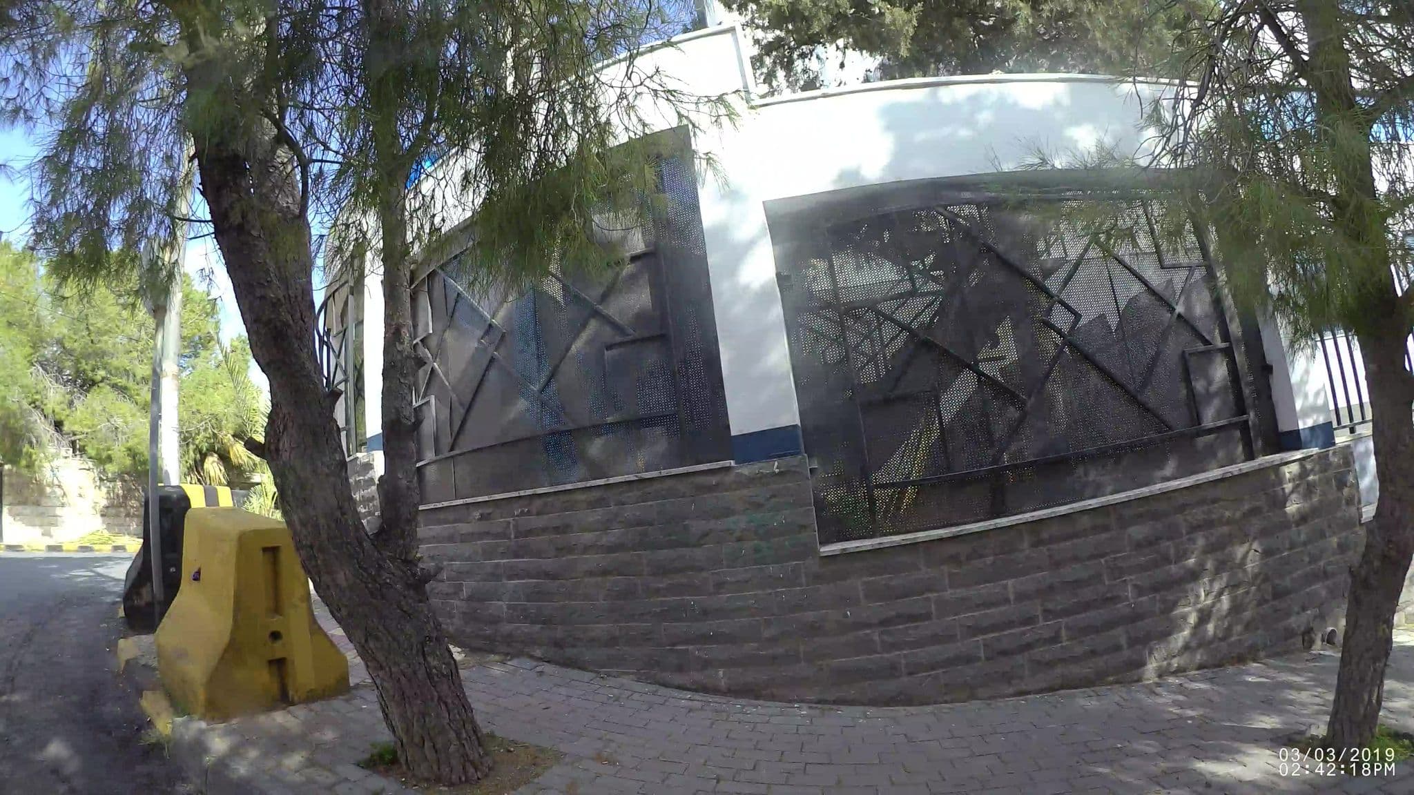 Street view near Hotel Mena Tyche, Amman — © kaart_1 (CC BY-SA · Mapillary)