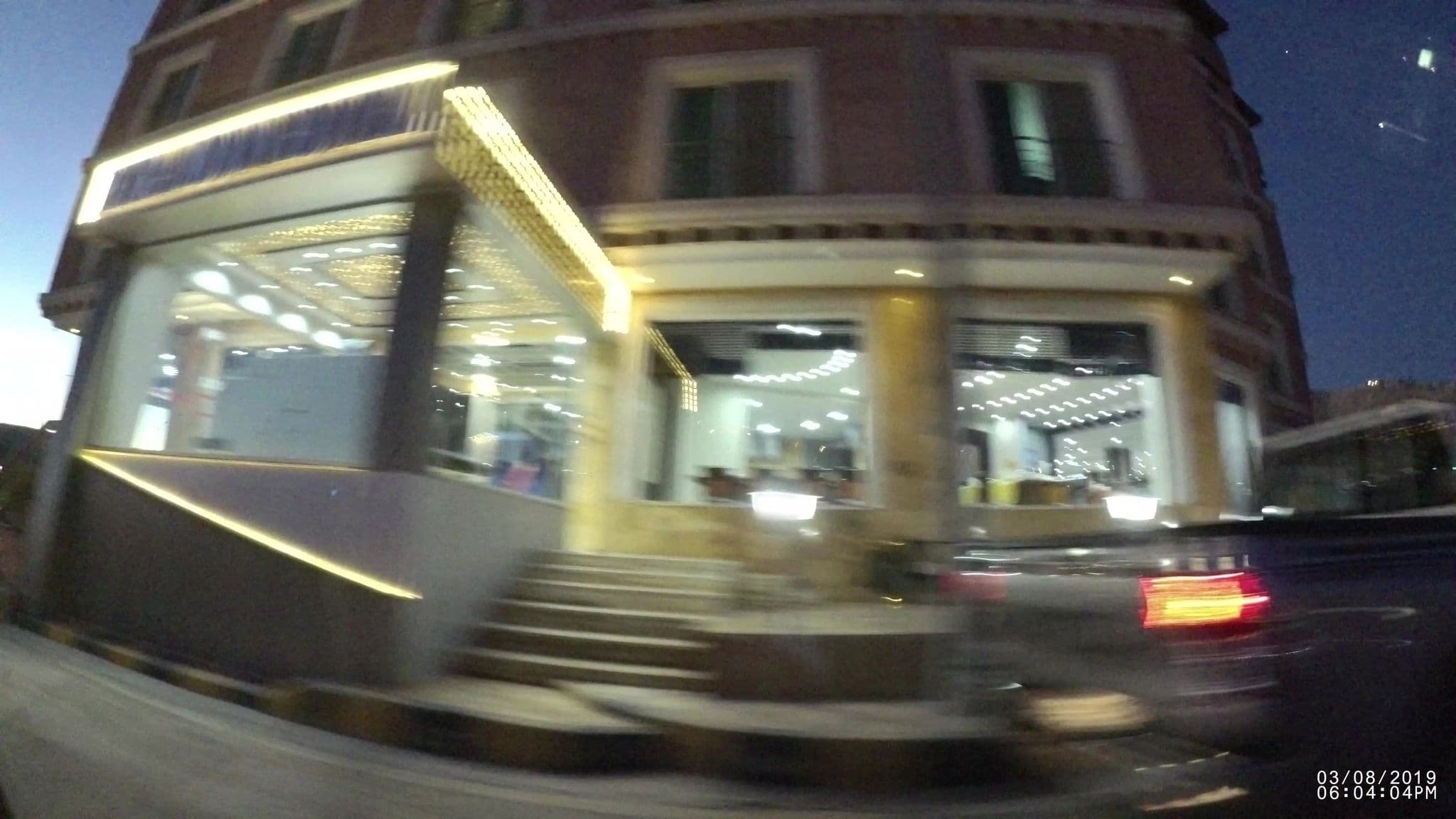 Street view near Petra Moon Hotel, Wādī Mūsá — © kaartcam (CC BY-SA · Mapillary)