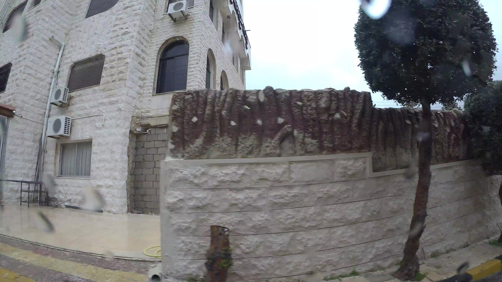 Street view near Lamerada Hotel, Al Jubayhah — © kaart_1 (CC BY-SA · Mapillary)