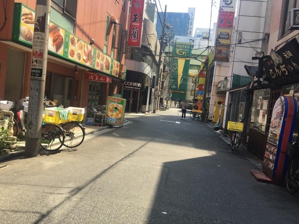 Street view near Gran Bell Hotel, Kabukicho — © musashino5 (CC BY-SA · Mapillary)