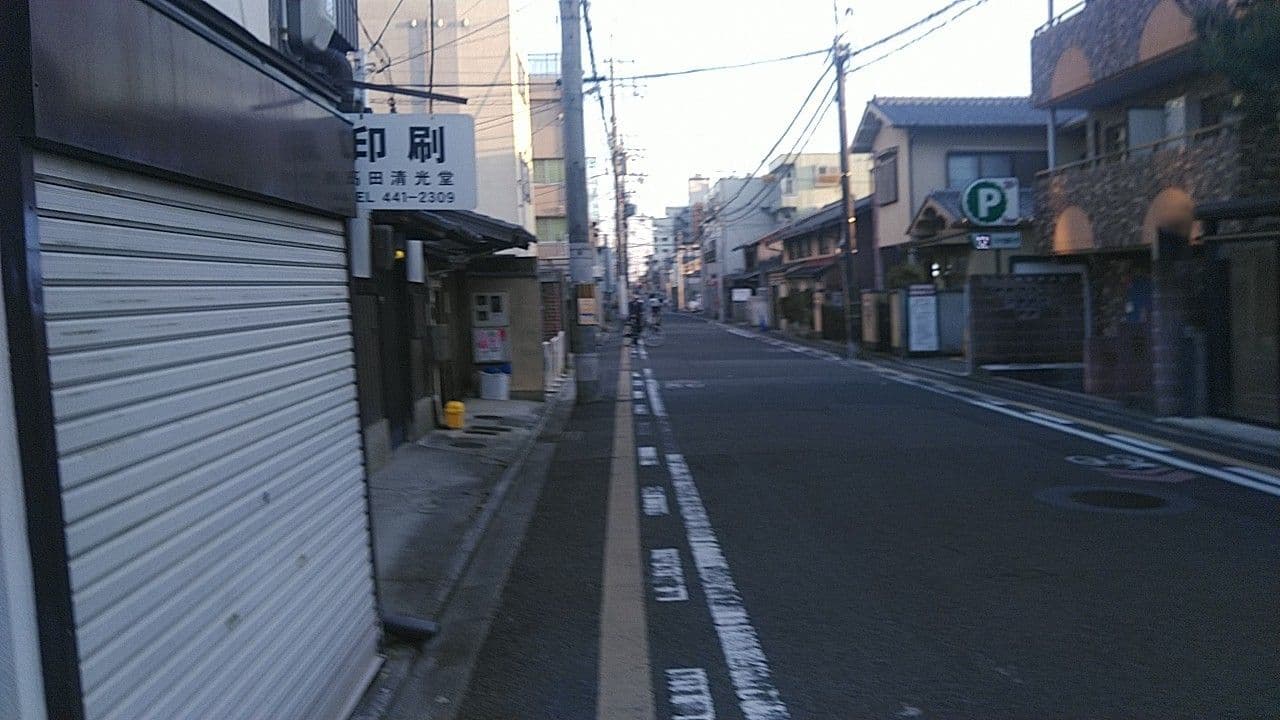 Street view near a day in khaki, Kamigyō-ku — © kojiroucircle (CC BY-SA · Mapillary)