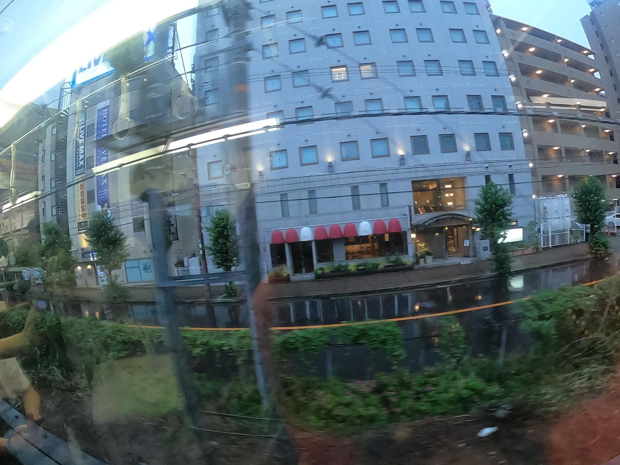 Street view near 新大阪ステーションホテル fiore, Umeda — © castletrain (CC BY-SA · Mapillary)