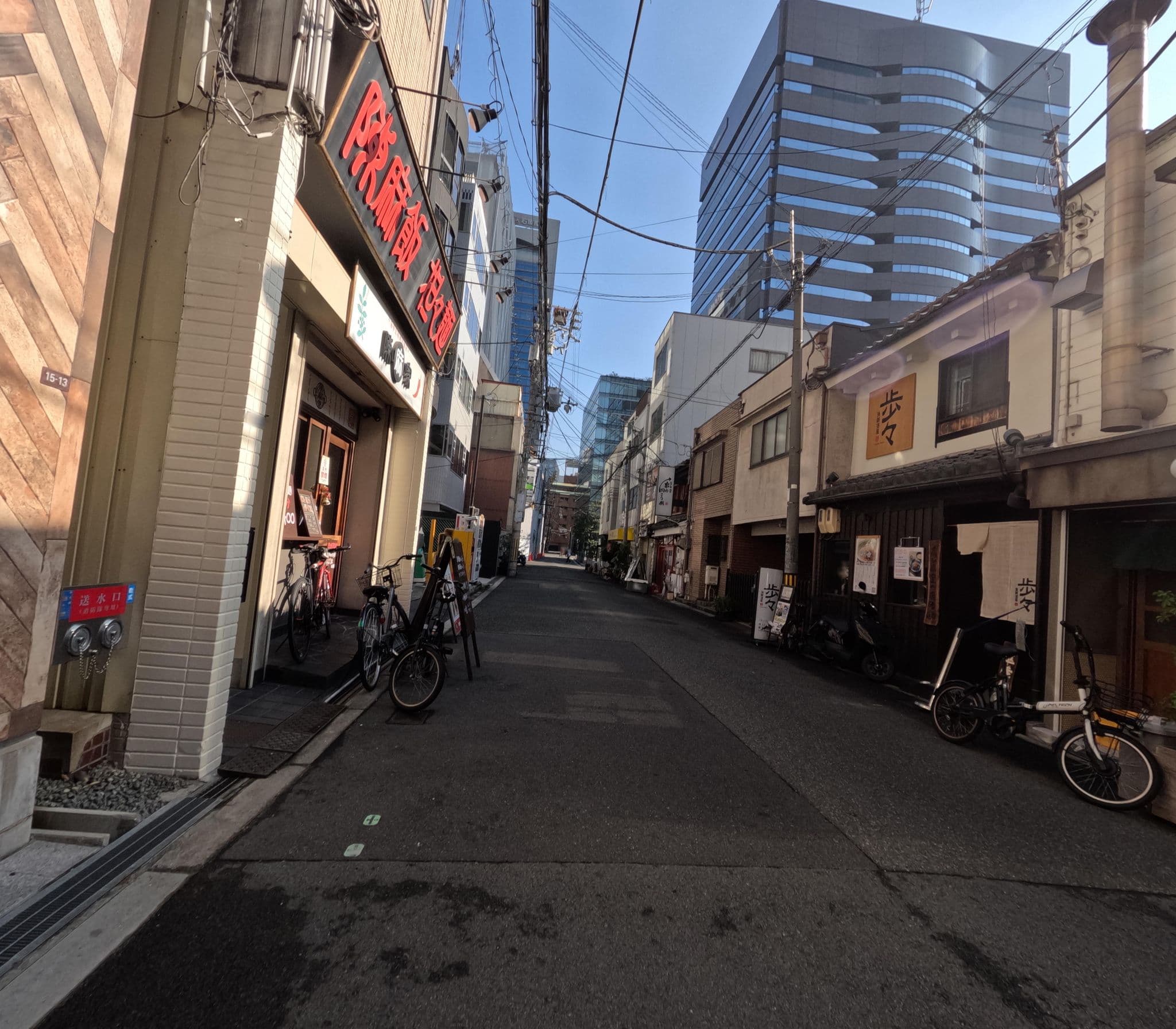 Street view near J HOTEL, Osaka — © okadatsuneo (CC BY-SA · Mapillary)