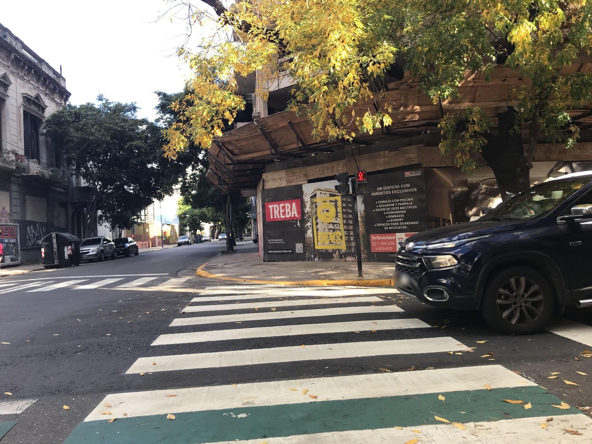 Street view near Hotel Boutique Bonito, Buenos Aires