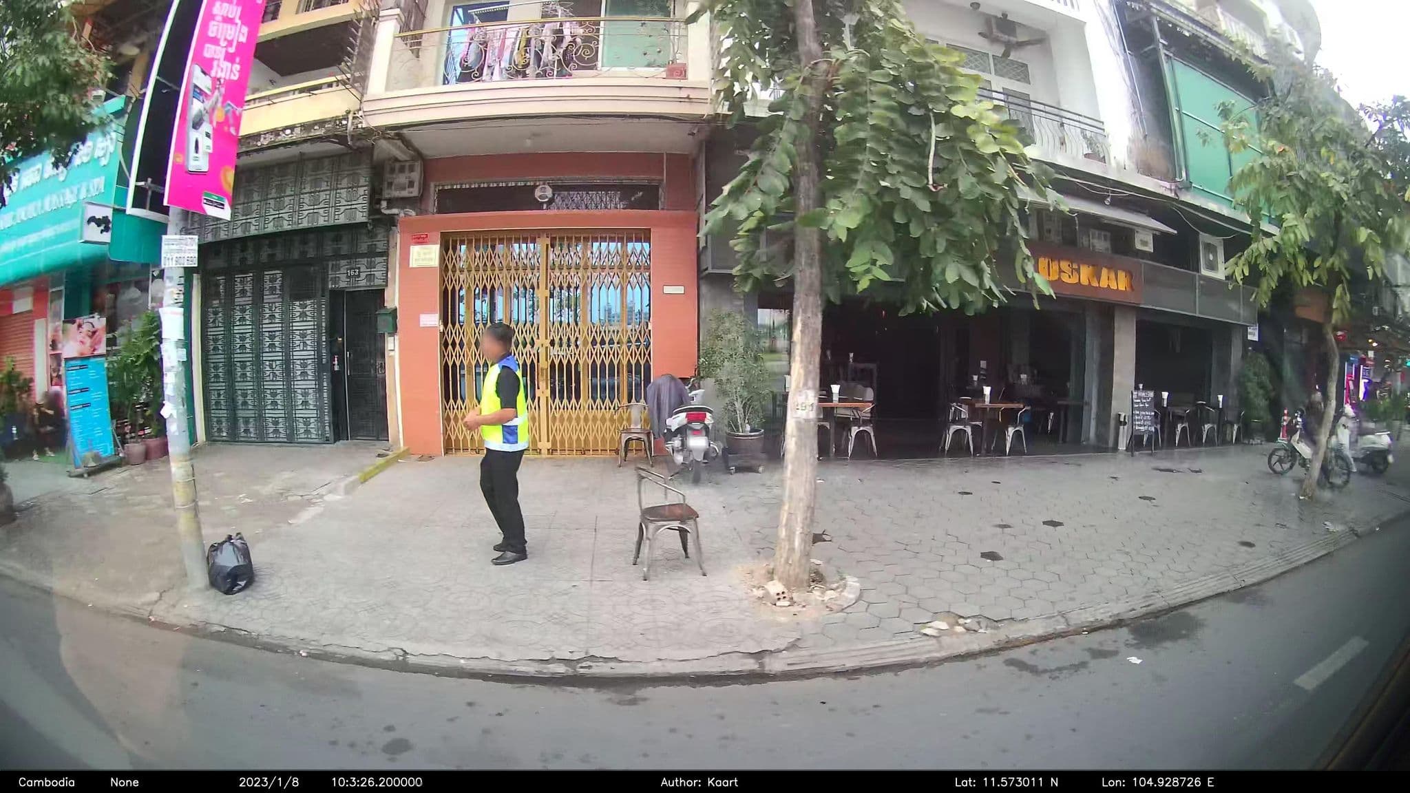 Street view near Loung River Hotel, Phnom Penh — © kaart_2 (CC BY-SA · Mapillary)