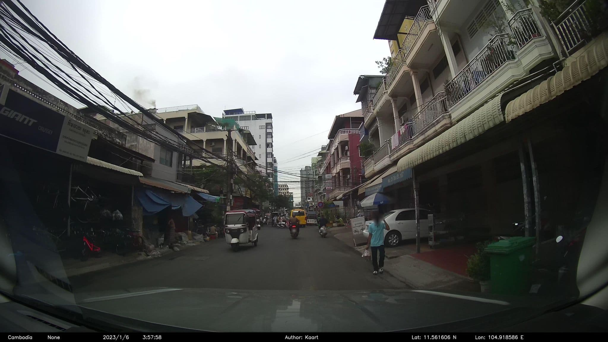 Street view near Capitol III, Phnom Penh
