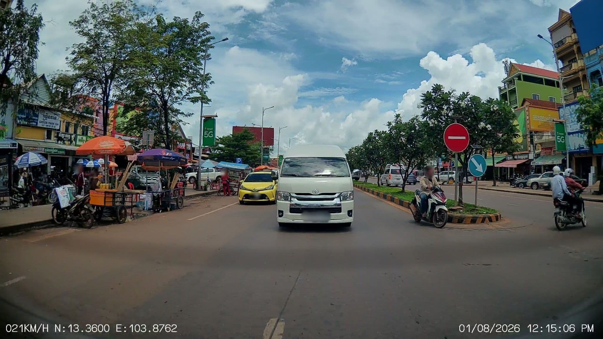 Street view near Bunhan Chattira Inn, Siem Reap — © ThailandCambodia (CC BY-SA · Mapillary)