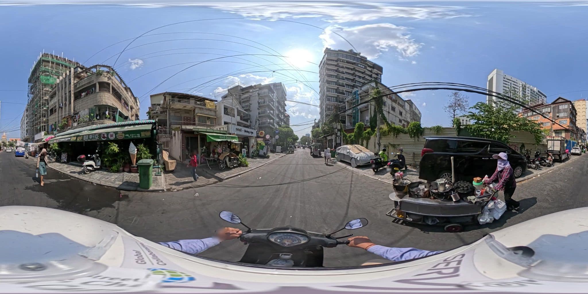 Street view near Khavi Guesthouse, Phnom Penh