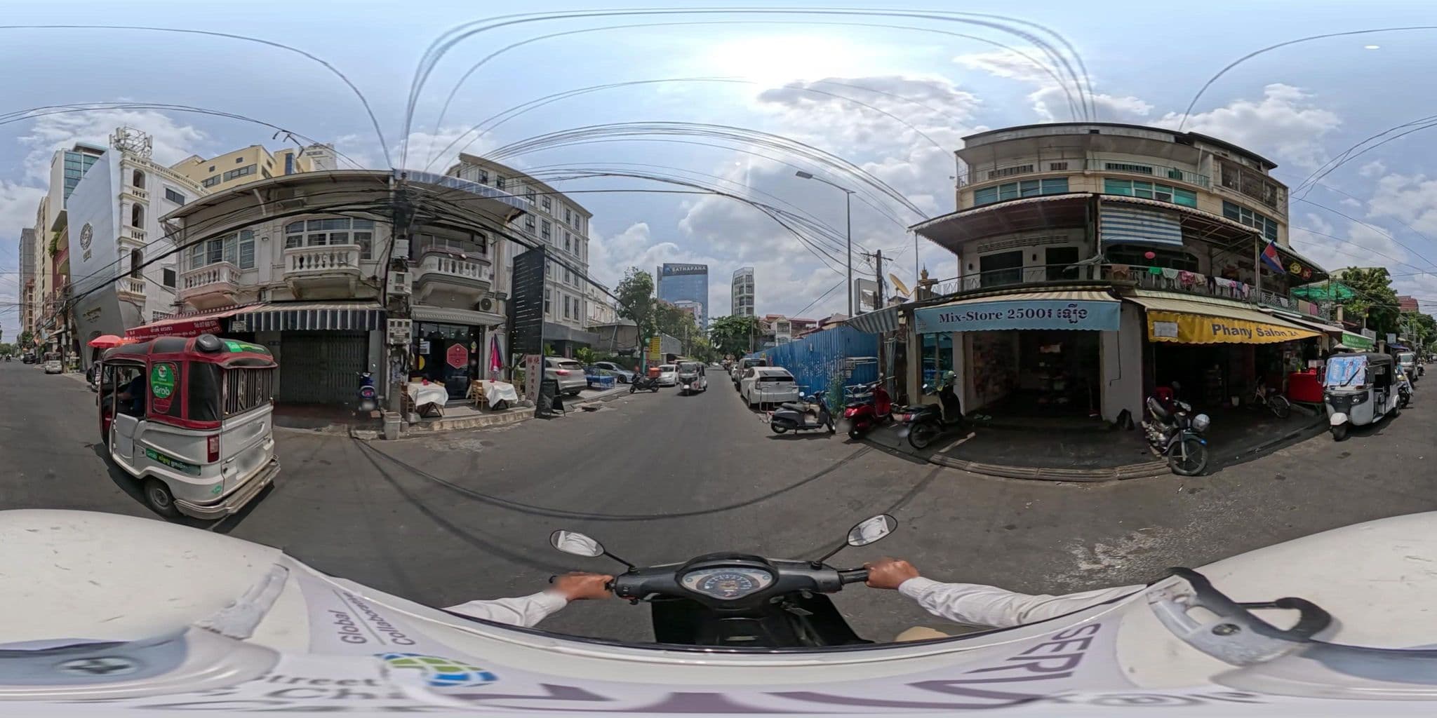 Street view near Blue Tongue, Phnom Penh