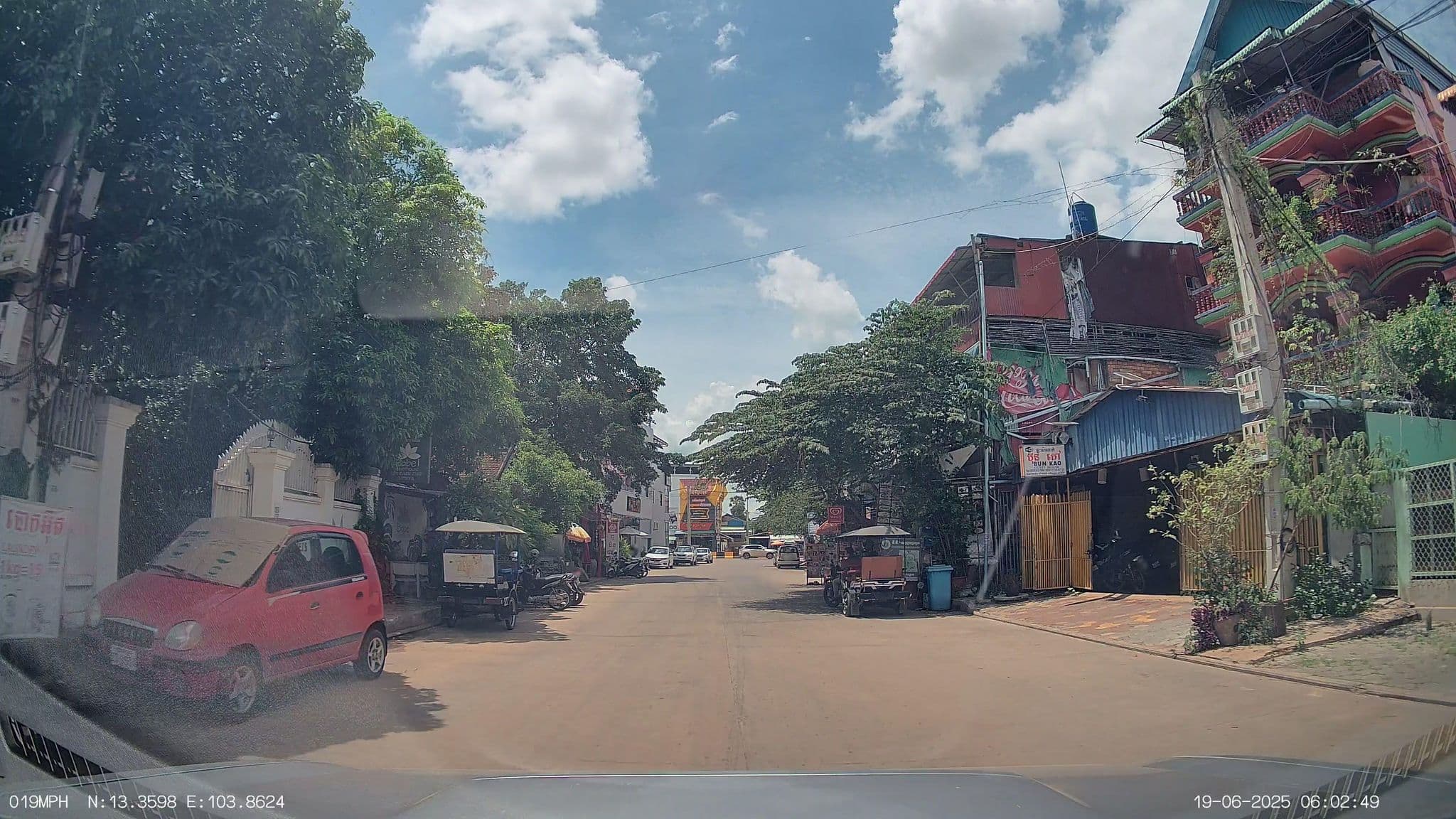 Street view near The Prohmroth Inn, Siem Reap