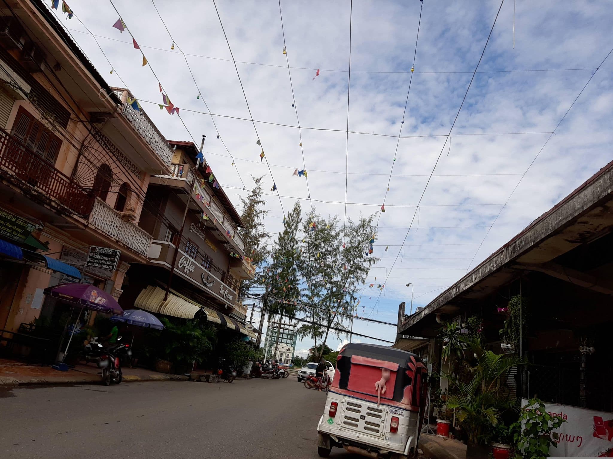 Street view near Hour Keang, Kampot — © pir (CC BY-SA · Mapillary)