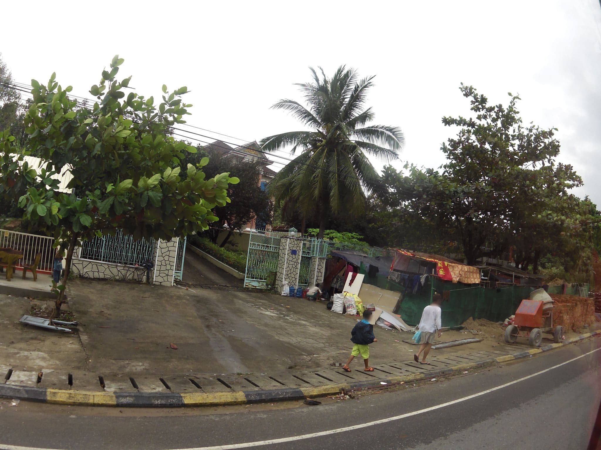 Street view near Villa Zentao, Sihanoukville