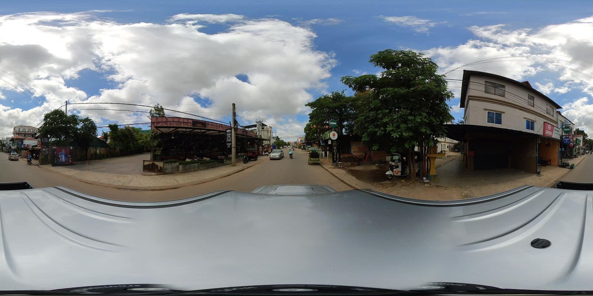 Street view near Angkor Yayuan Hotel, Siem Reap
