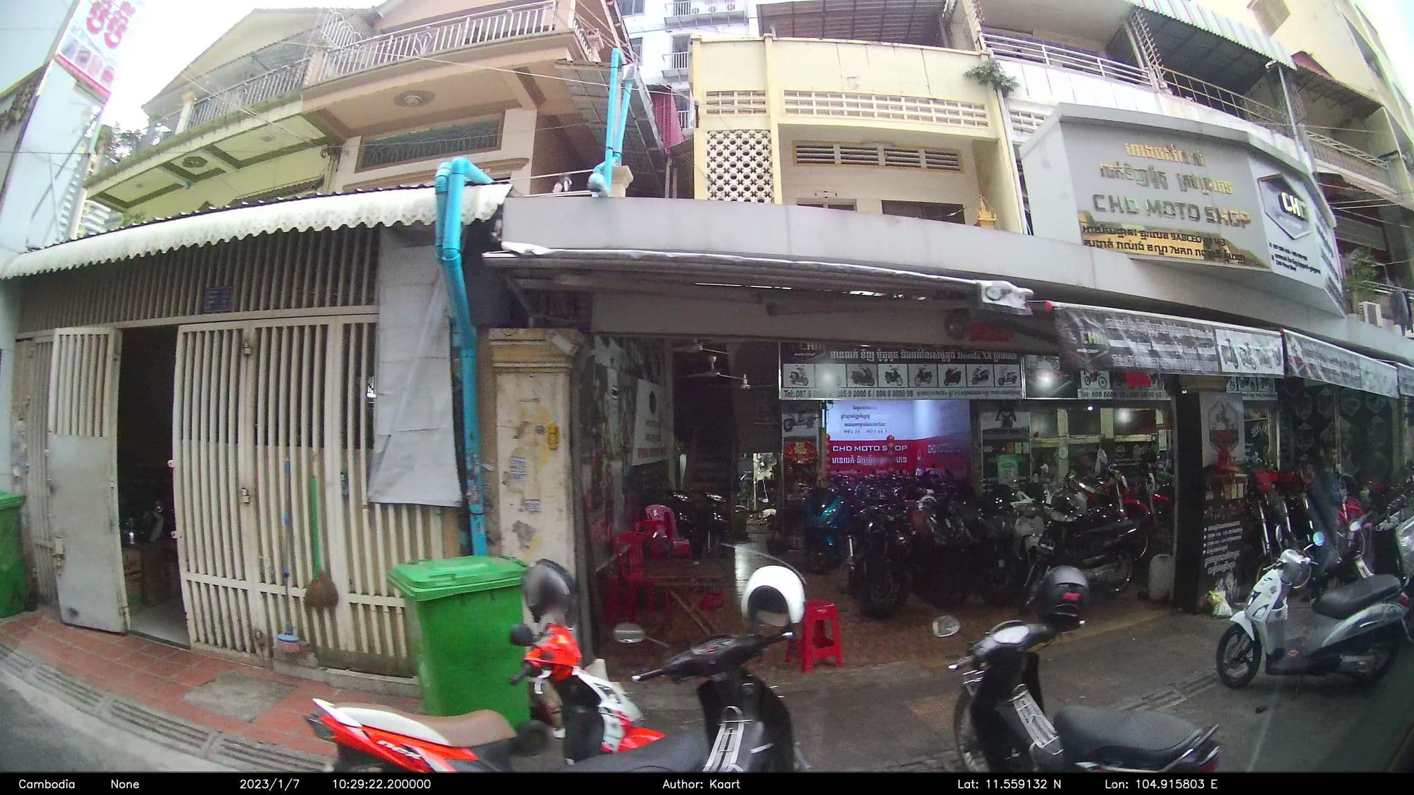 Street view near CRYSTAL HOTEL, Phnom Penh