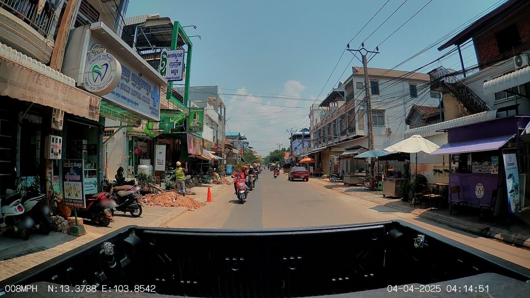 Street view near Wheel Garden Residence, Siem Reap