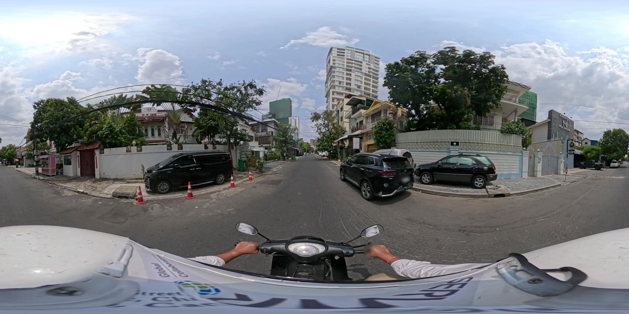 Street view near Comfort Star 2, Phnom Penh