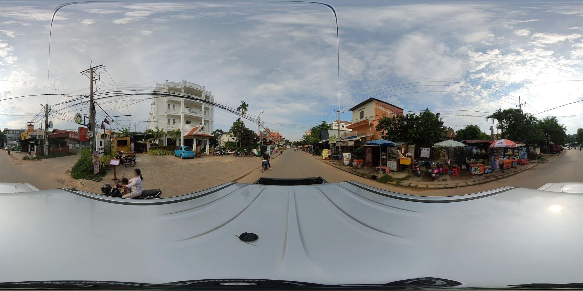 Street view near Nagara Angkor Boutique, Siem Reap