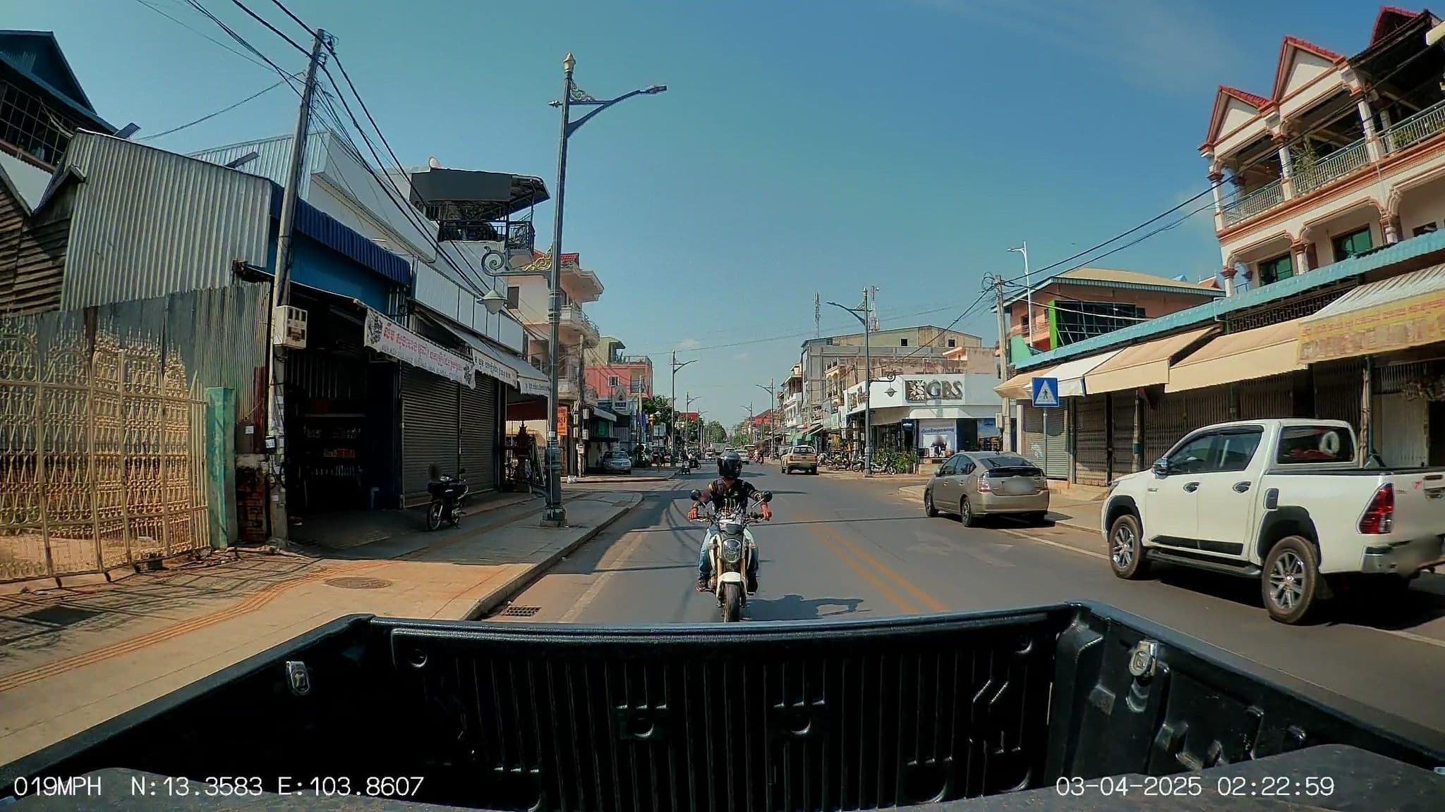 Street view near Good Friend Angkor guesthouse, Siem Reap