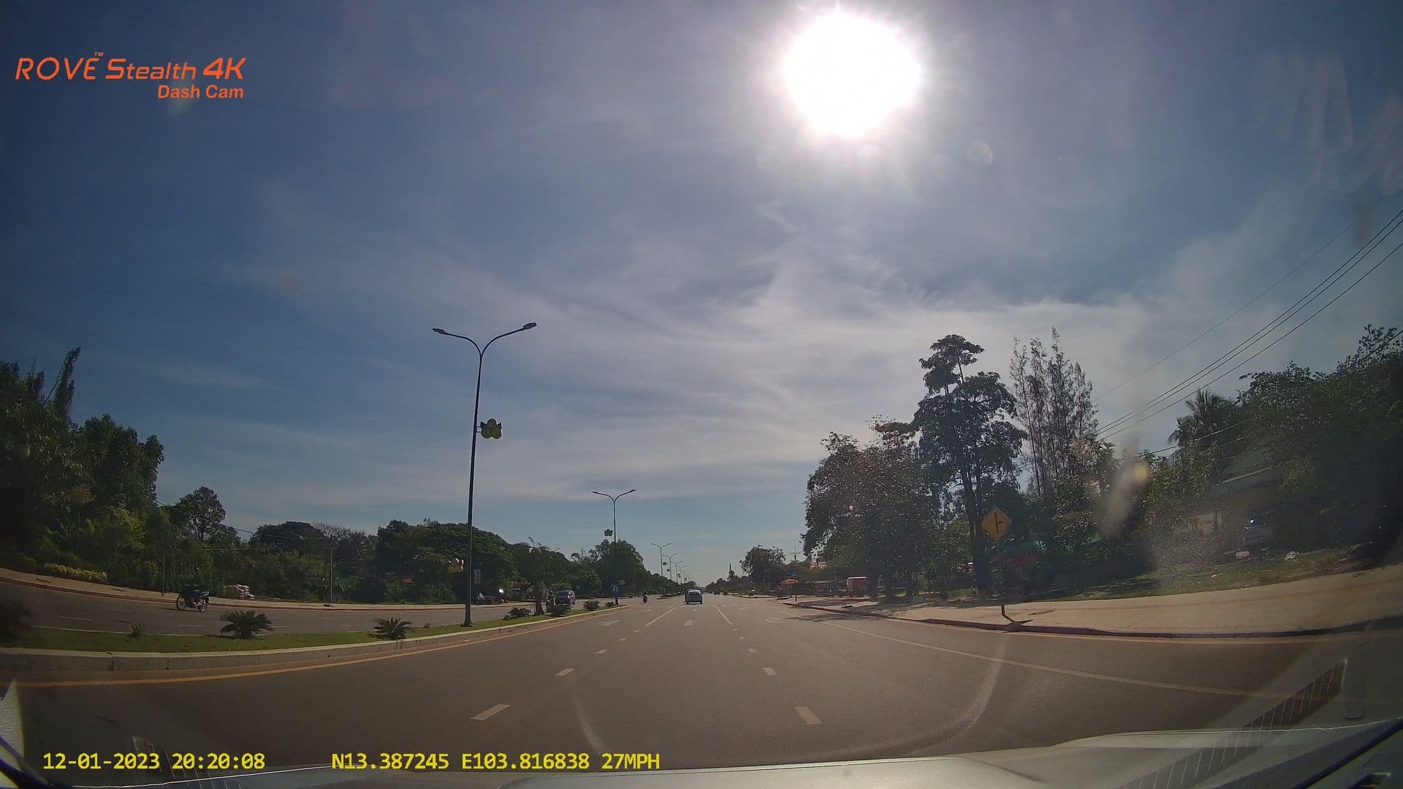 Street view near La Palmeraie, Siem Reap