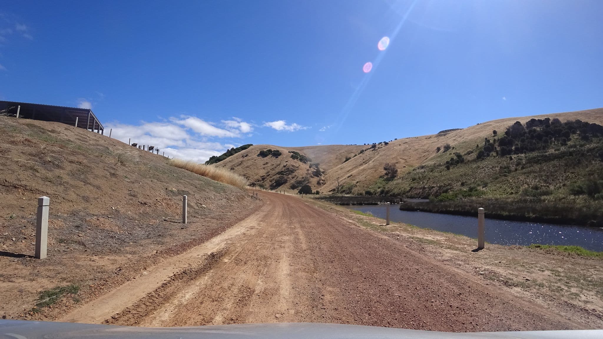 Street view near Western River Cove, Kingscote — © aharvey (CC BY-SA · Mapillary)