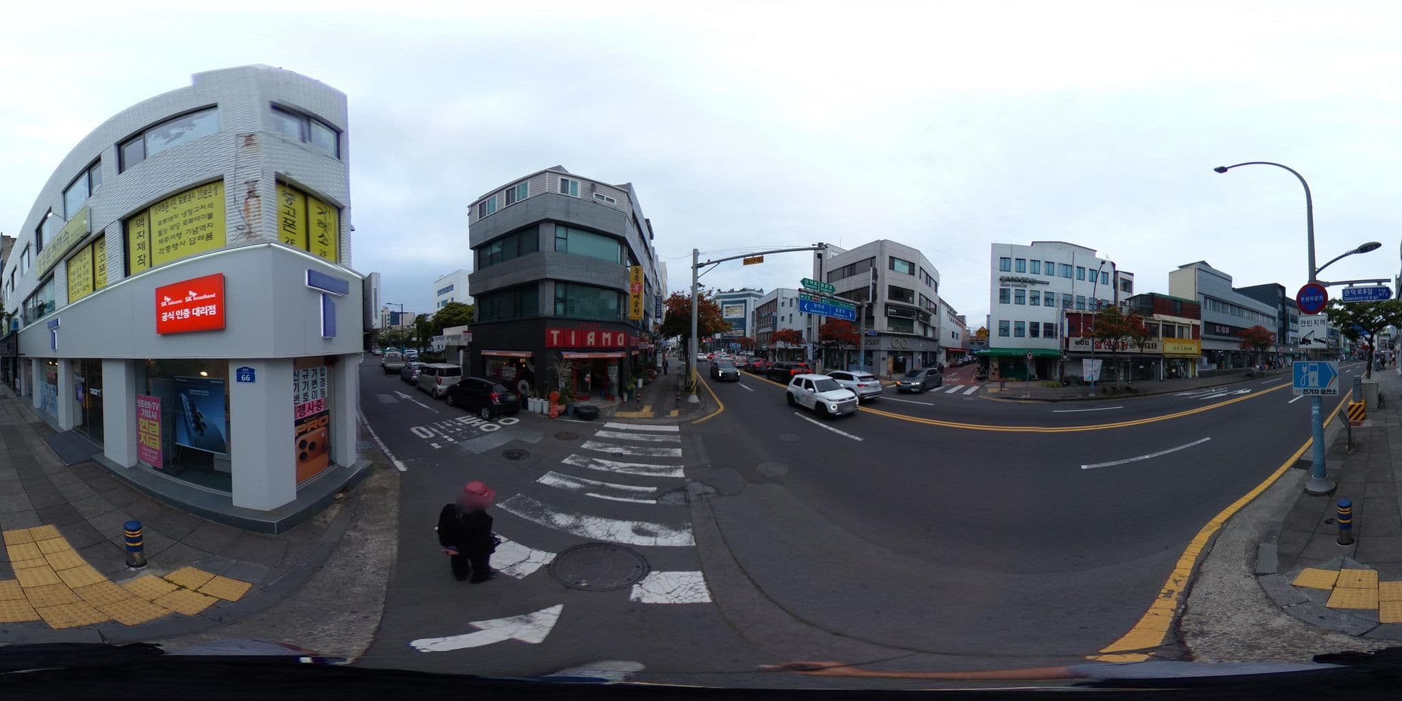 Street view near Hotel Stay Hyun, Jeju City — © monotaxism (CC BY-SA · Mapillary)