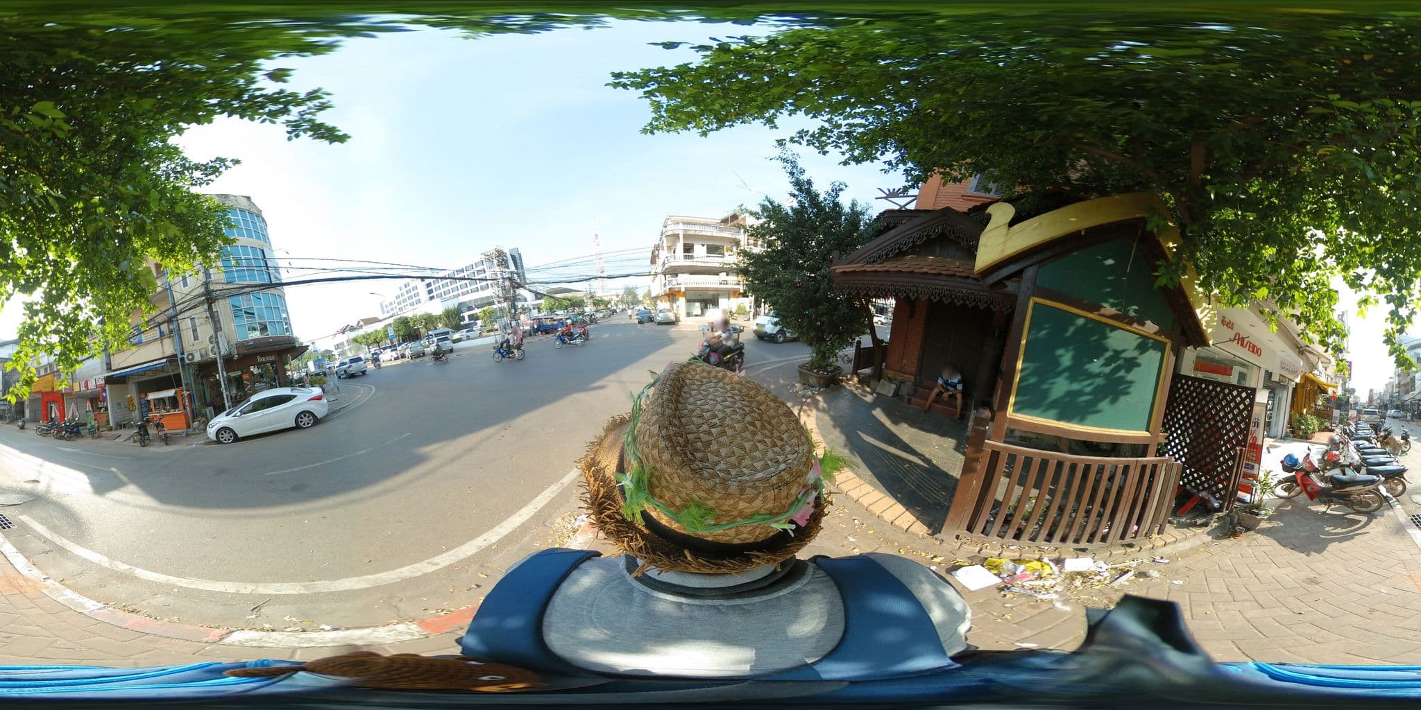 Street view near Phonepaseuth, Vientiane — © garok (CC BY-SA · Mapillary)