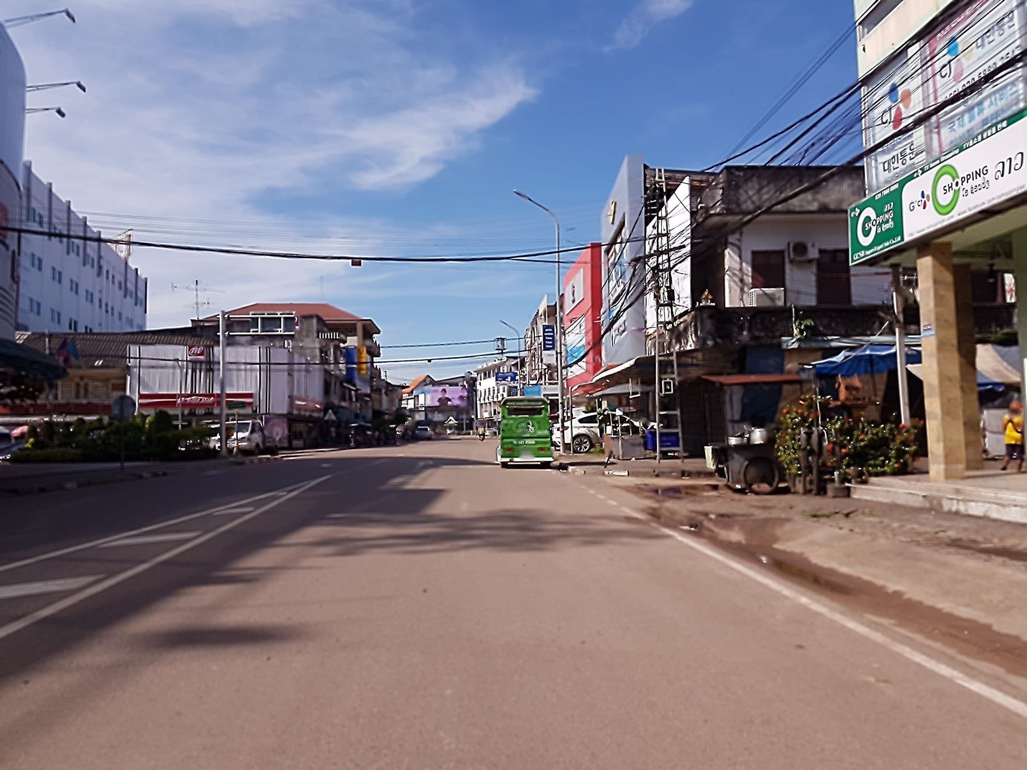 Street view near TT Hostel, Vientiane
