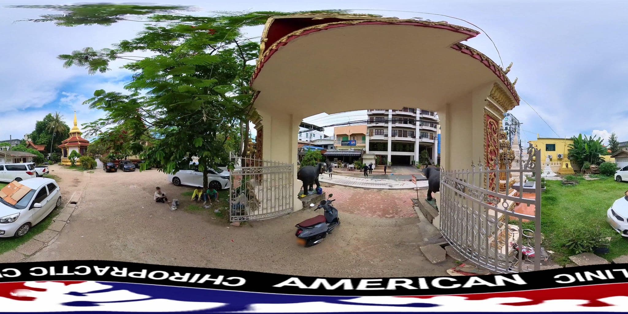 Street view near Sou Pha Phone Guest House, Vientiane