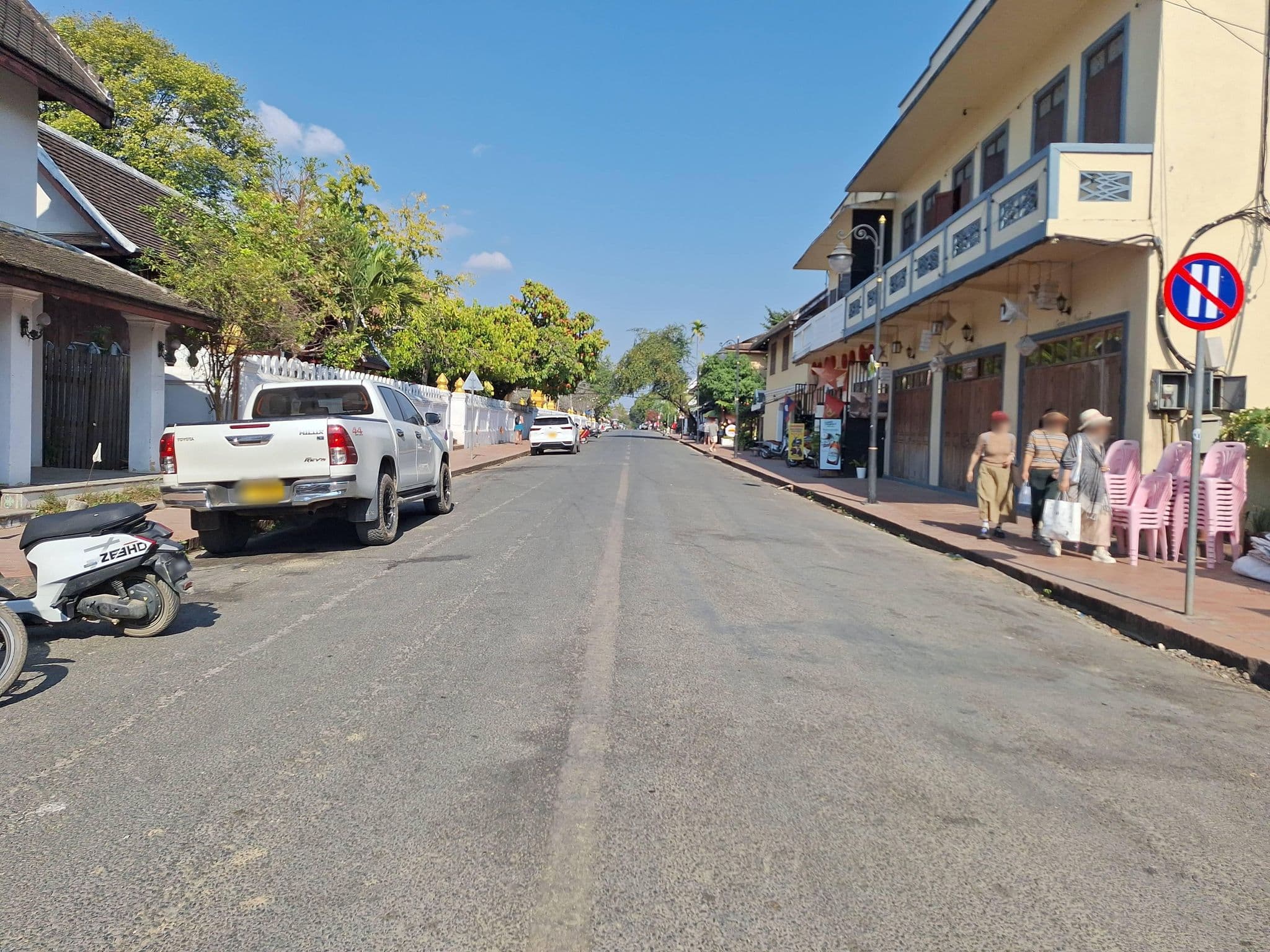 Street view near The Chang Inn, Luang Prabang