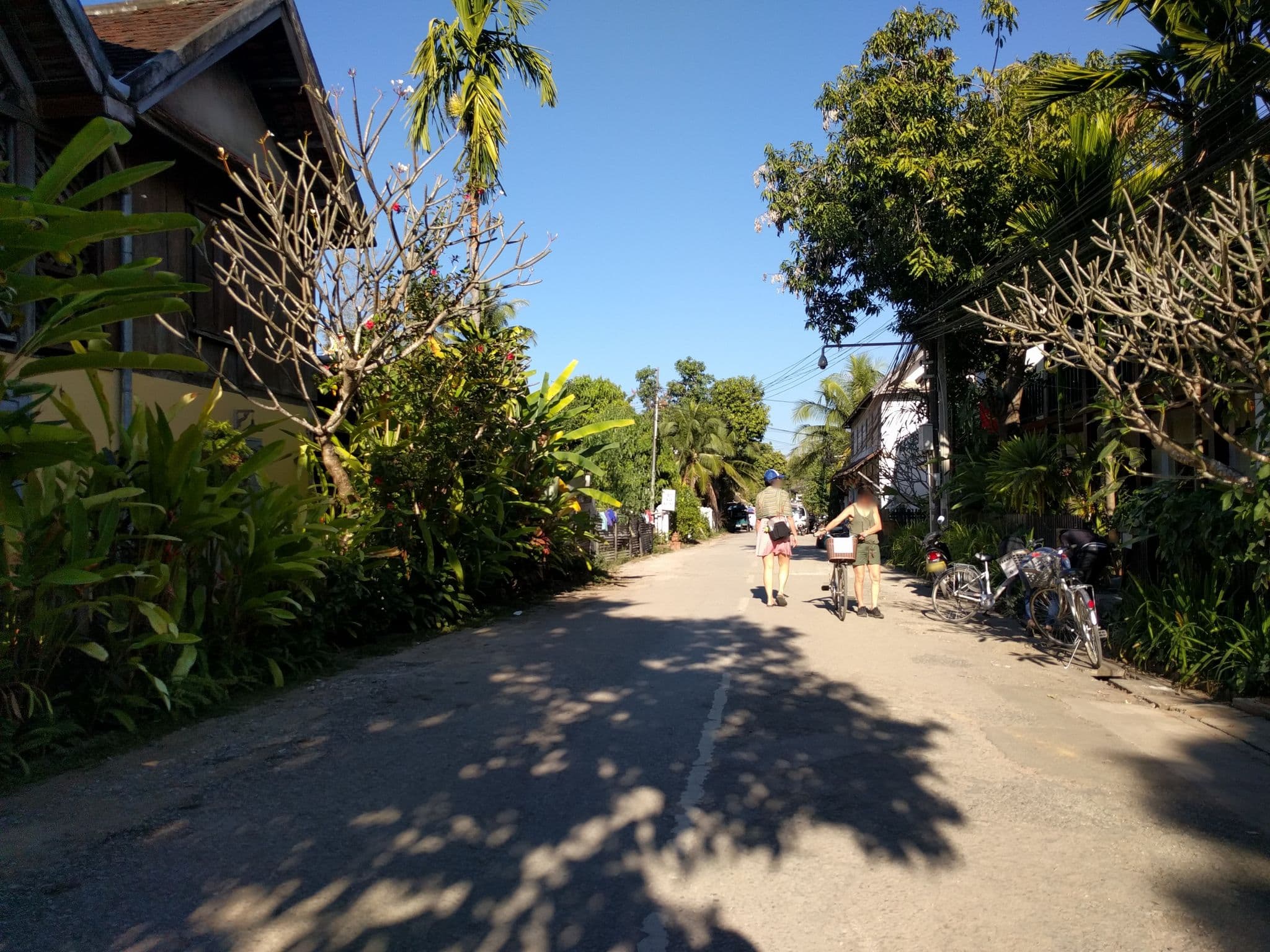 Street view near The Belle Rive Boutique Hotel, Luang Prabang — © emackres (CC BY-SA · Mapillary)
