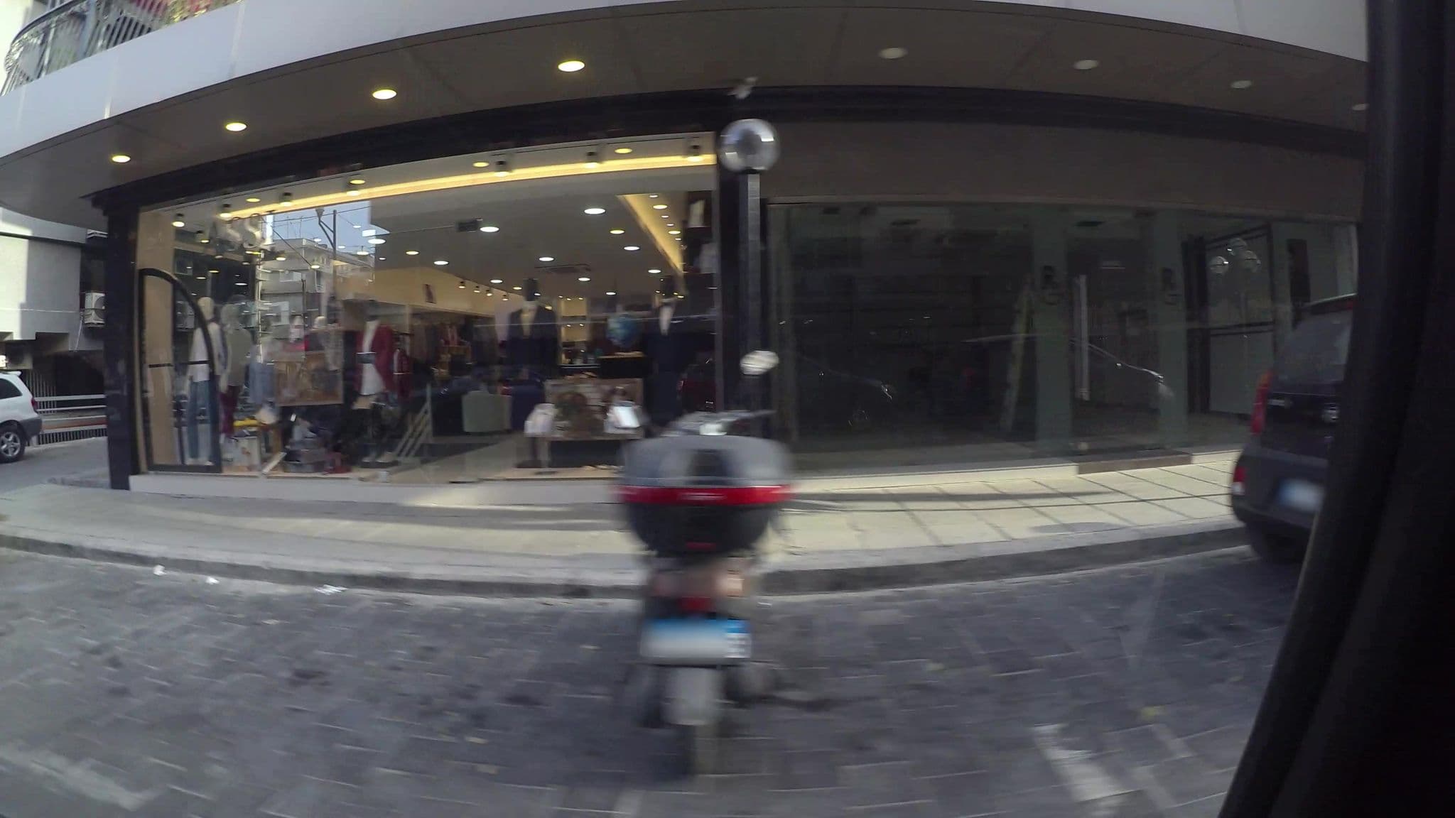 Street view near Hamra Urban Gardens, Ra’s Bayrūt — © kaartcam (CC BY-SA · Mapillary)