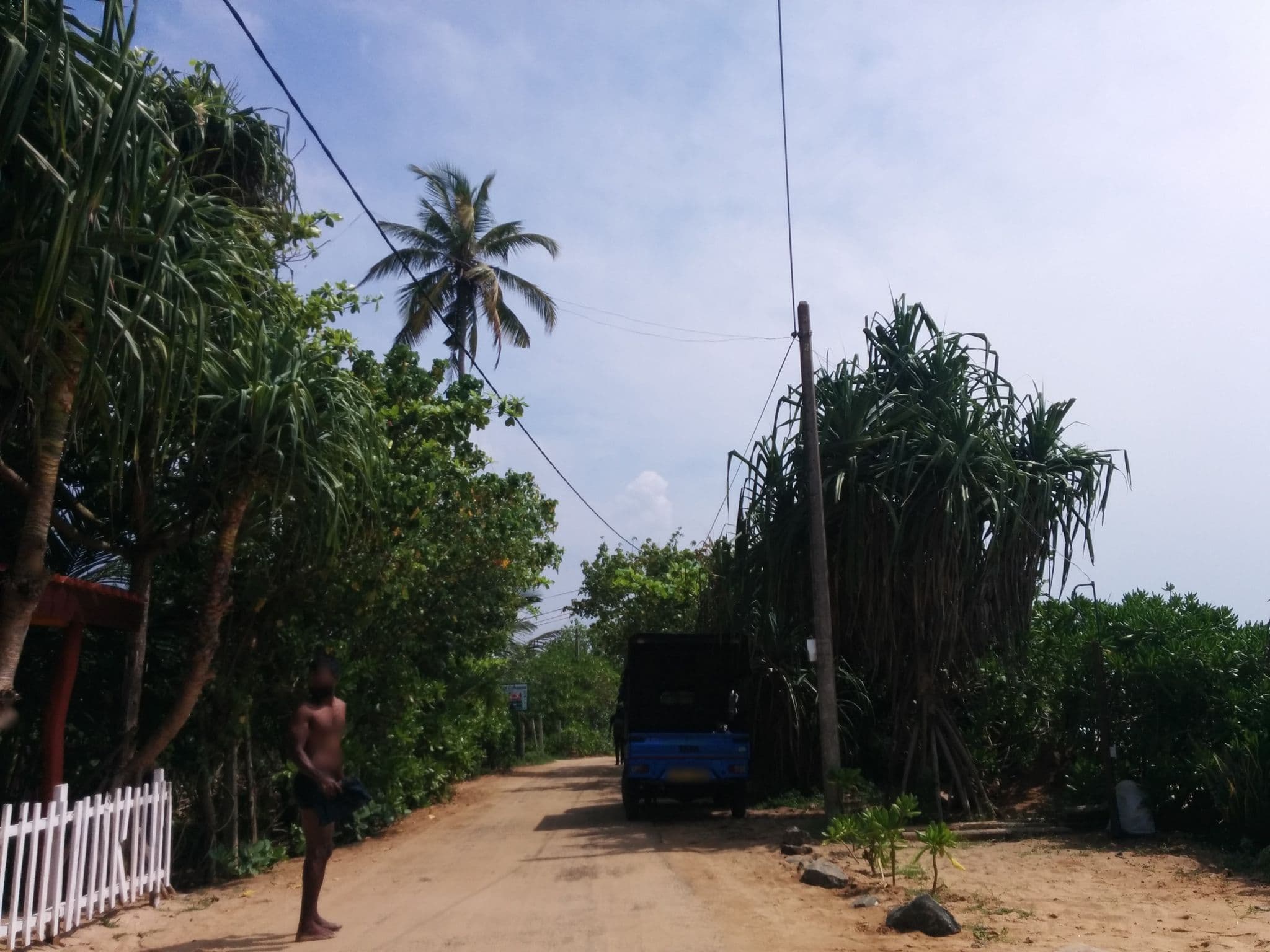 Street view near Mallika Guest House, Tangalle — © chivos (CC BY-SA · Mapillary)